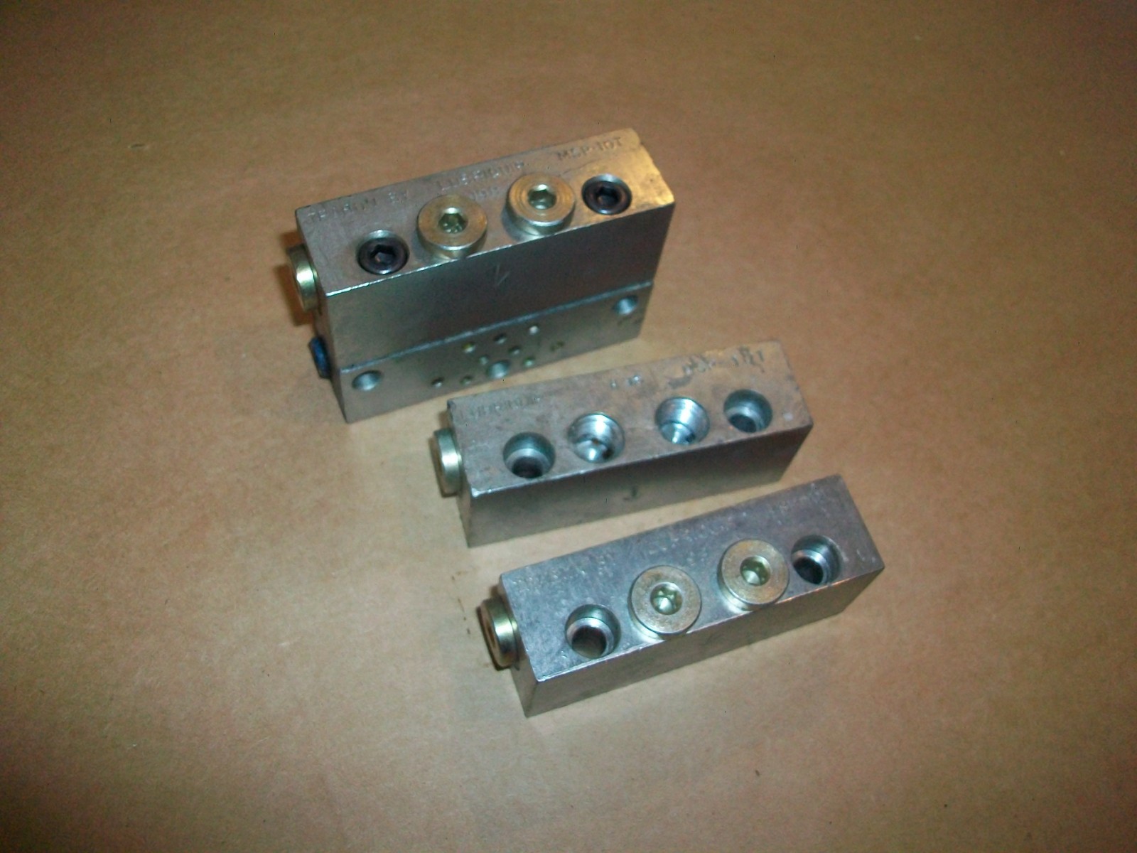 3pc Lubriquip Trabon MSP-10T Modular Divider Valve Block USED