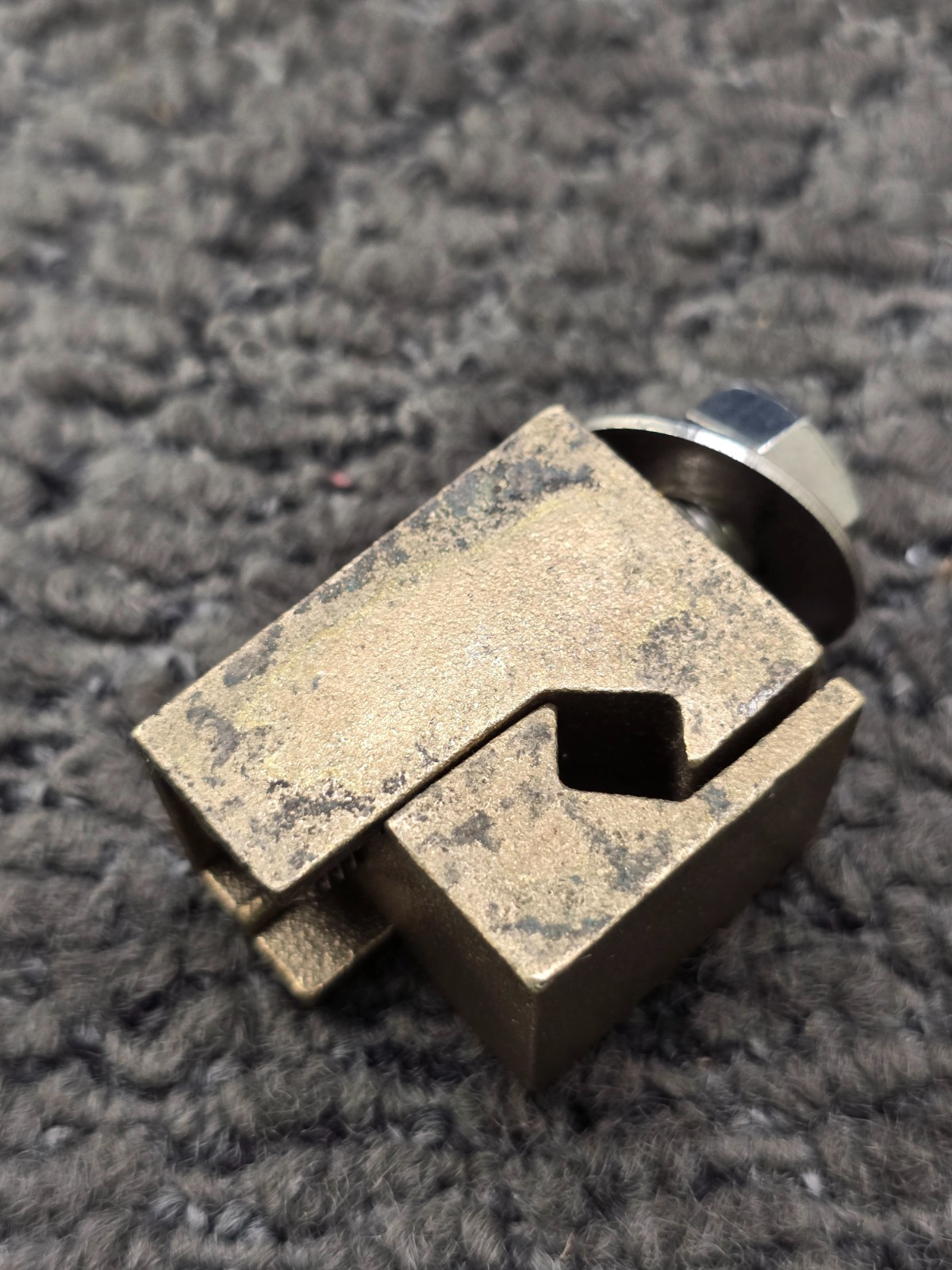 Burndy VG4 Copper Alloy Vise Clamp Connector 1/0 AWG Stranded – #4 AWG Solid
