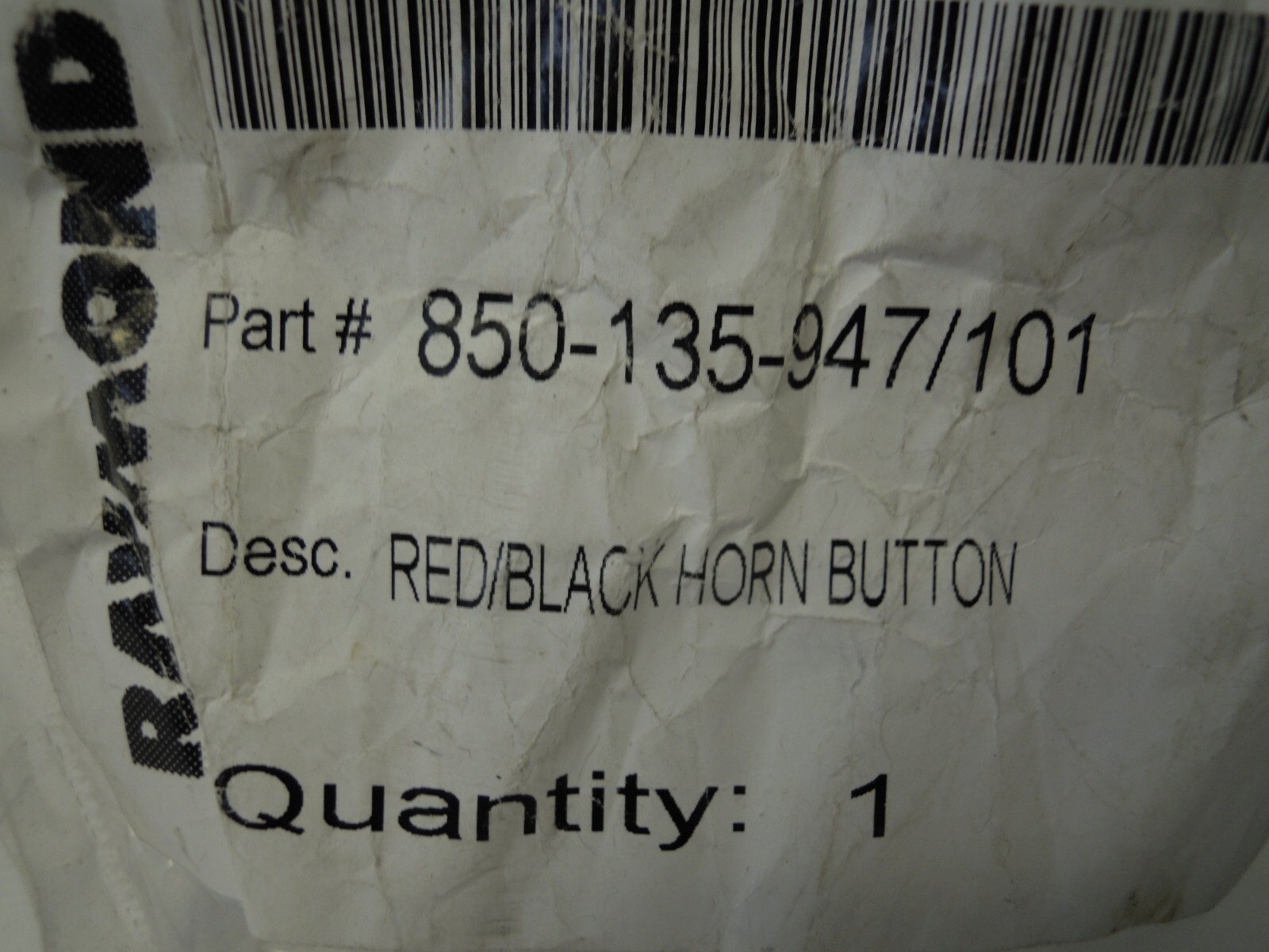 RAYMOND RA 850-135-947/101 RED SWITCH BUTTON BLACK HORN *NEW
