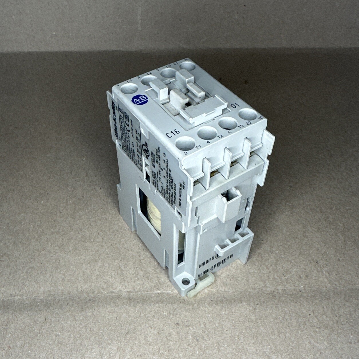 Allen Bradley 100-C16D*01 Contactor Relay Series B 100-C16D 01 Ser B 100C16D01