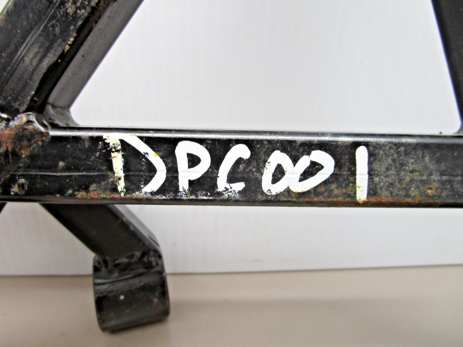 OEM EZ-GO DPC001 DPC002 TXT Golf Cart Control Arm Set Front Left and Right