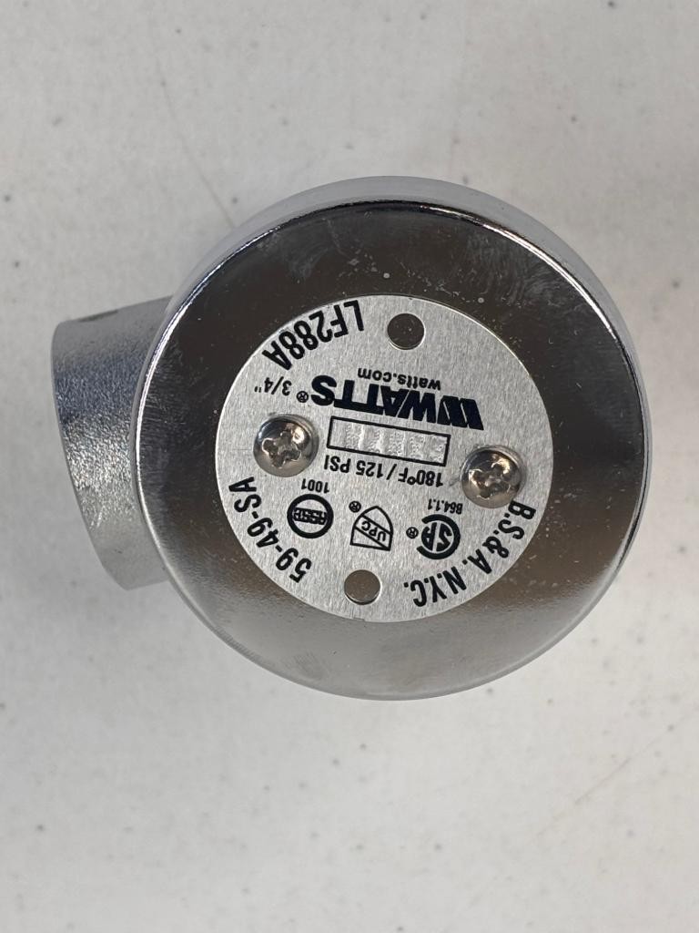 Watts LF288A 3/4″ Lead Free Anti-Siphon Vacuum Breaker Chrome Plated Brass Valve