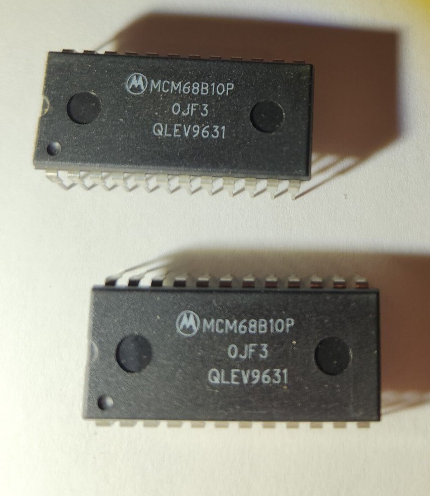 Lot of 30 Vintage NOS Motorola MCM68B10P 128×8 Static RAM IC DIP-24 68B10 Match
