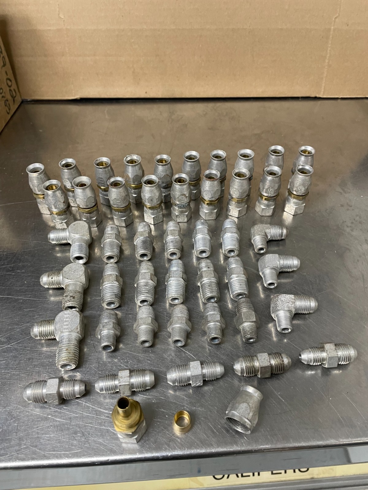 AEROQUIP 63-190600-5 5/16″ MISC ASSORTMENT **TOTAL 46 PCS**