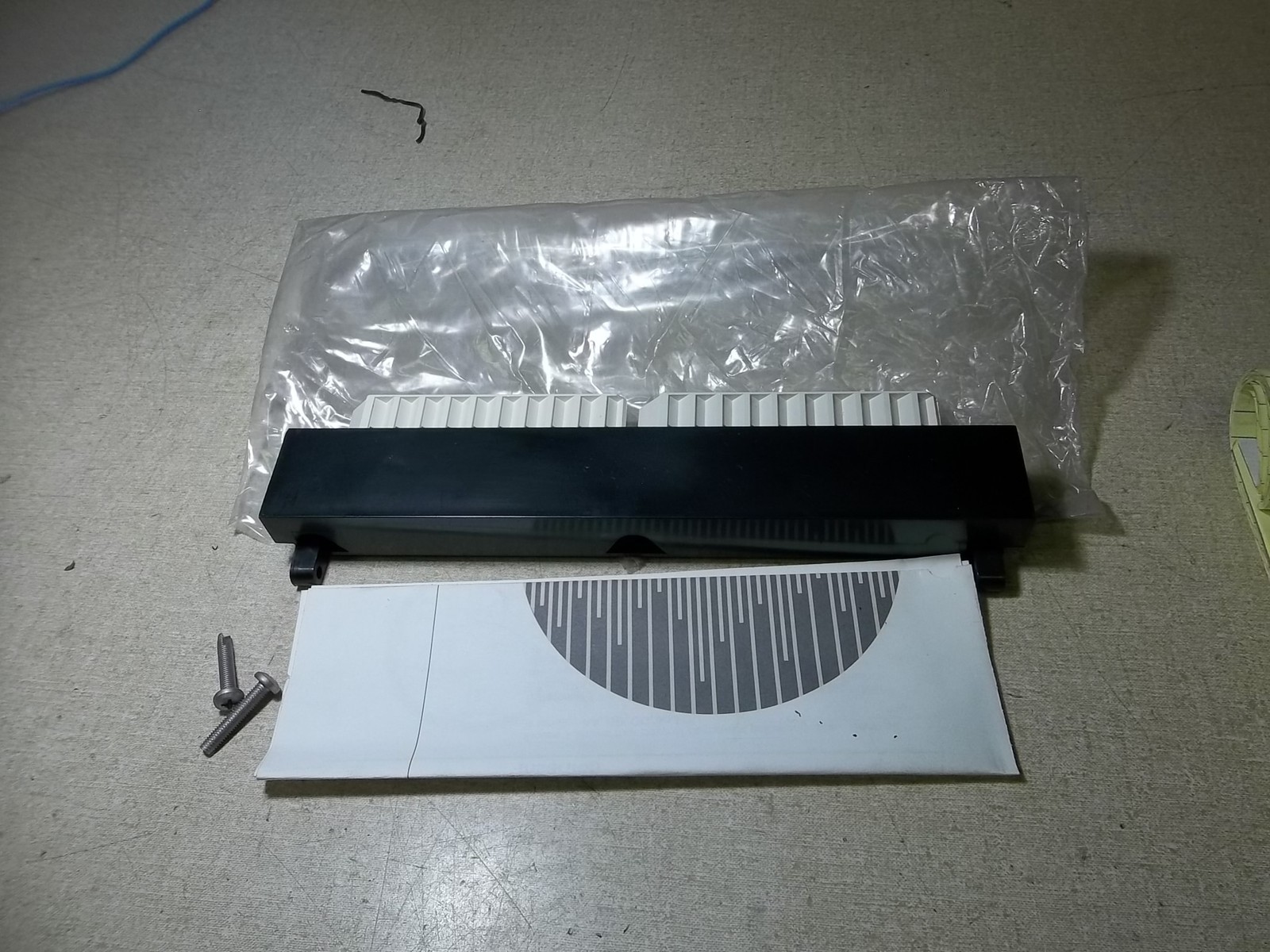 NEW AEC Modicon MA-8202-001 High/Low Density Connector *FREE SHIPPING*