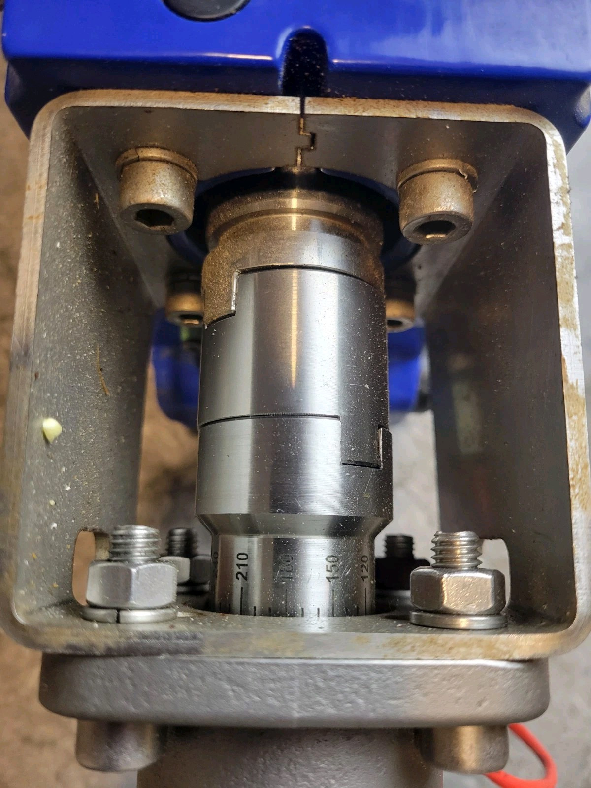 Armstrong Emech Control Three-Way Actuator Valve G1.3 24V DC 5A 8RPM 100Nm USED