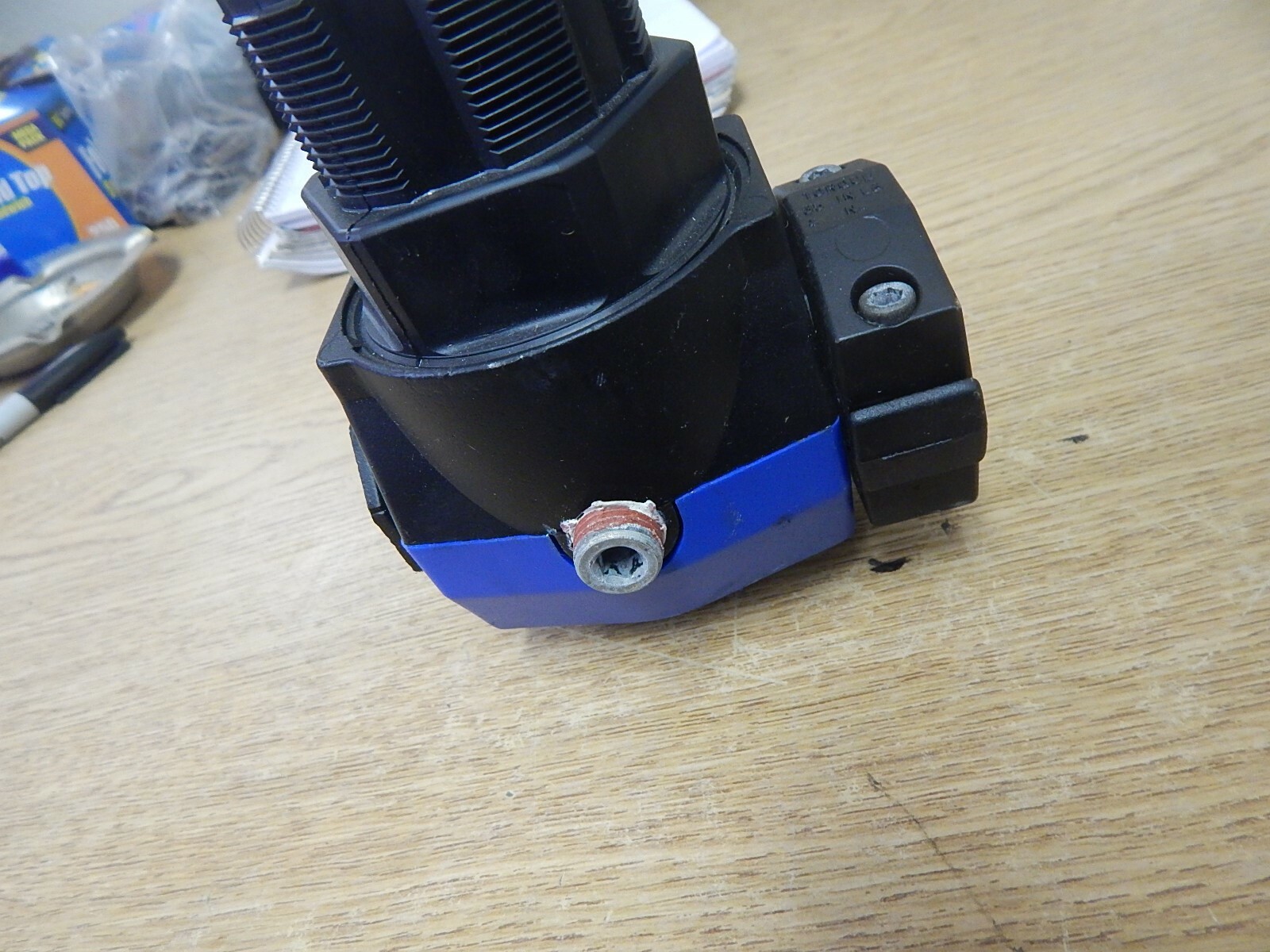 Master Pneumatic Detroit R380-6C3 Regulator *FREE SHIPPING*
