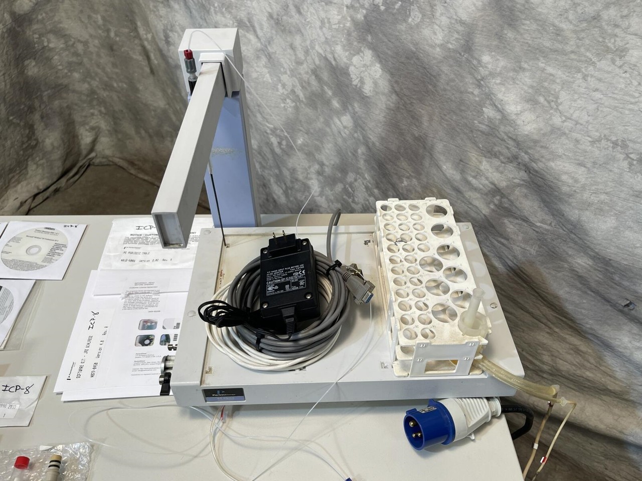 PerkinElmer Optima 7300 DV ICP-OES with AS 93Plus Autosampler