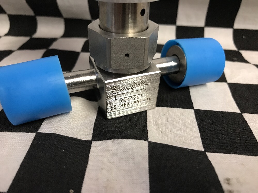 SWAGELOK High Purity Bellows Valve 1/4″ FVCR, SS-4BK-V51-1C, SHIPSAMEDAY#129D4