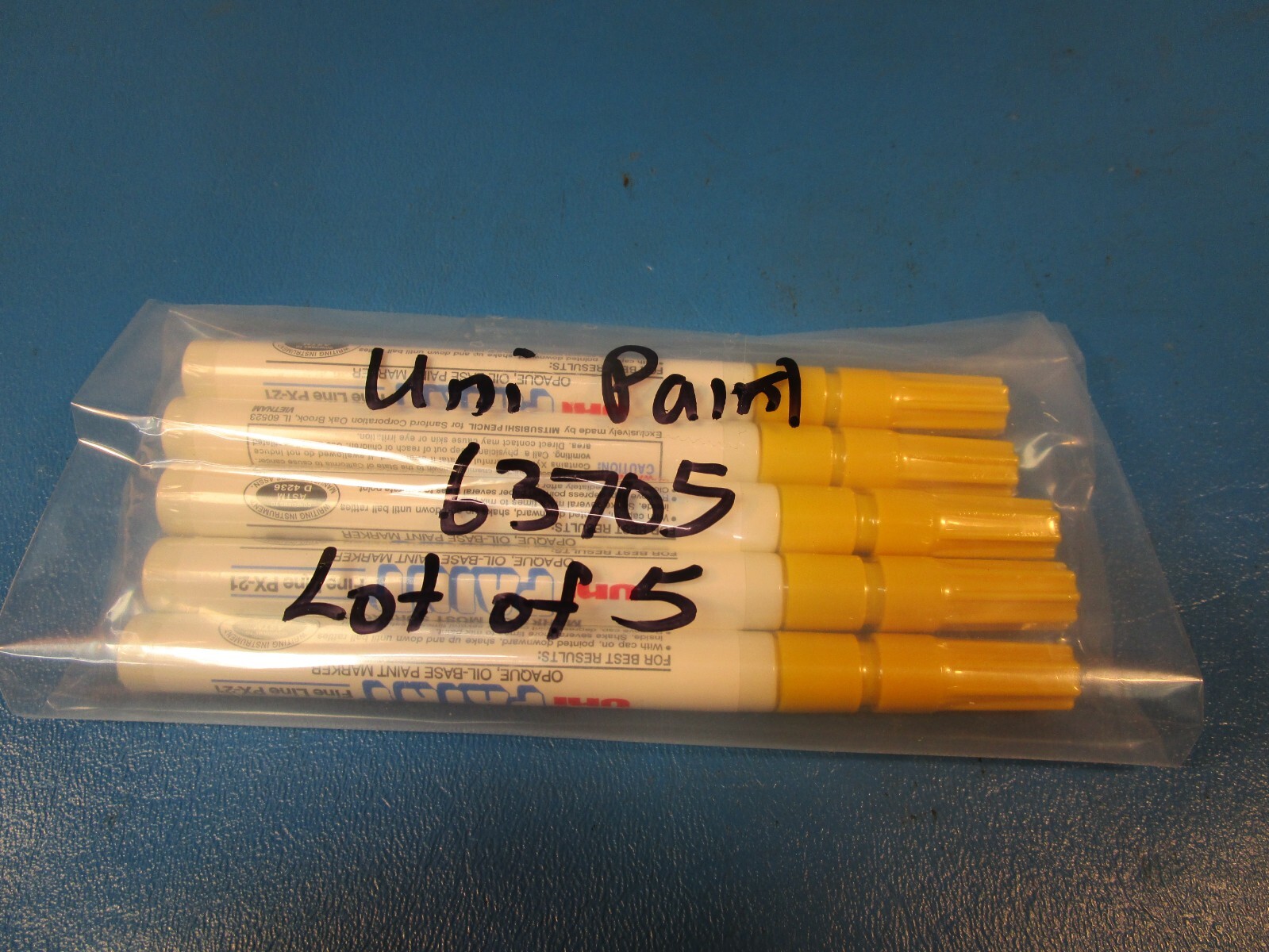LOT OF 5 UNI-PAINT MARKERS PX-21 YELLOW 63705 Fine Line Oil Base Permanent Paint