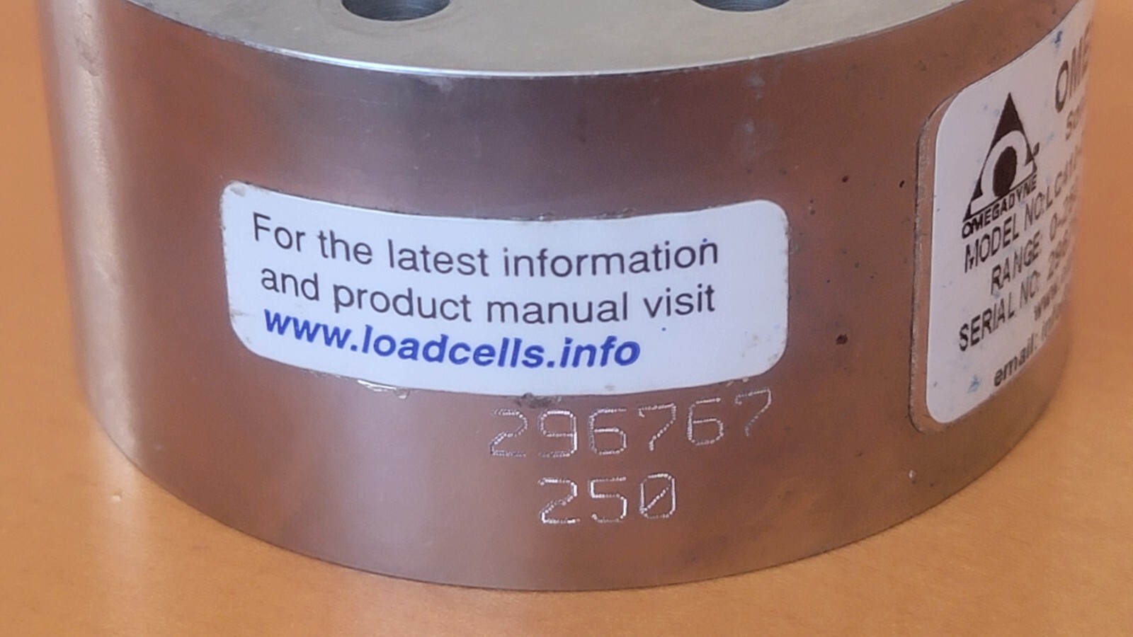 Omega LC412-250 Omegadyne Pancake Style Load Cell 0-250 LB Force Transducer