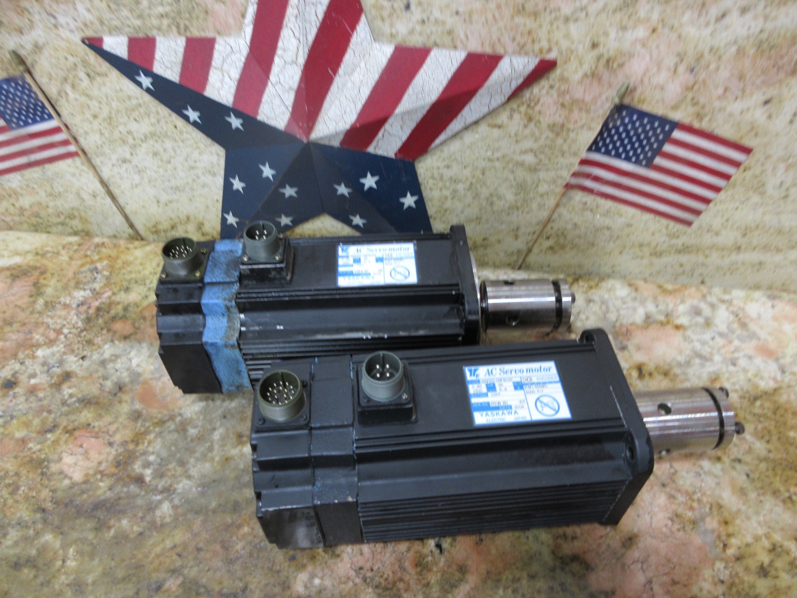 *SPECIAL * YASKAWA MORI SEIKI USAFED-09FB10X UTOPI-500UB01 MOTOR EACH 1