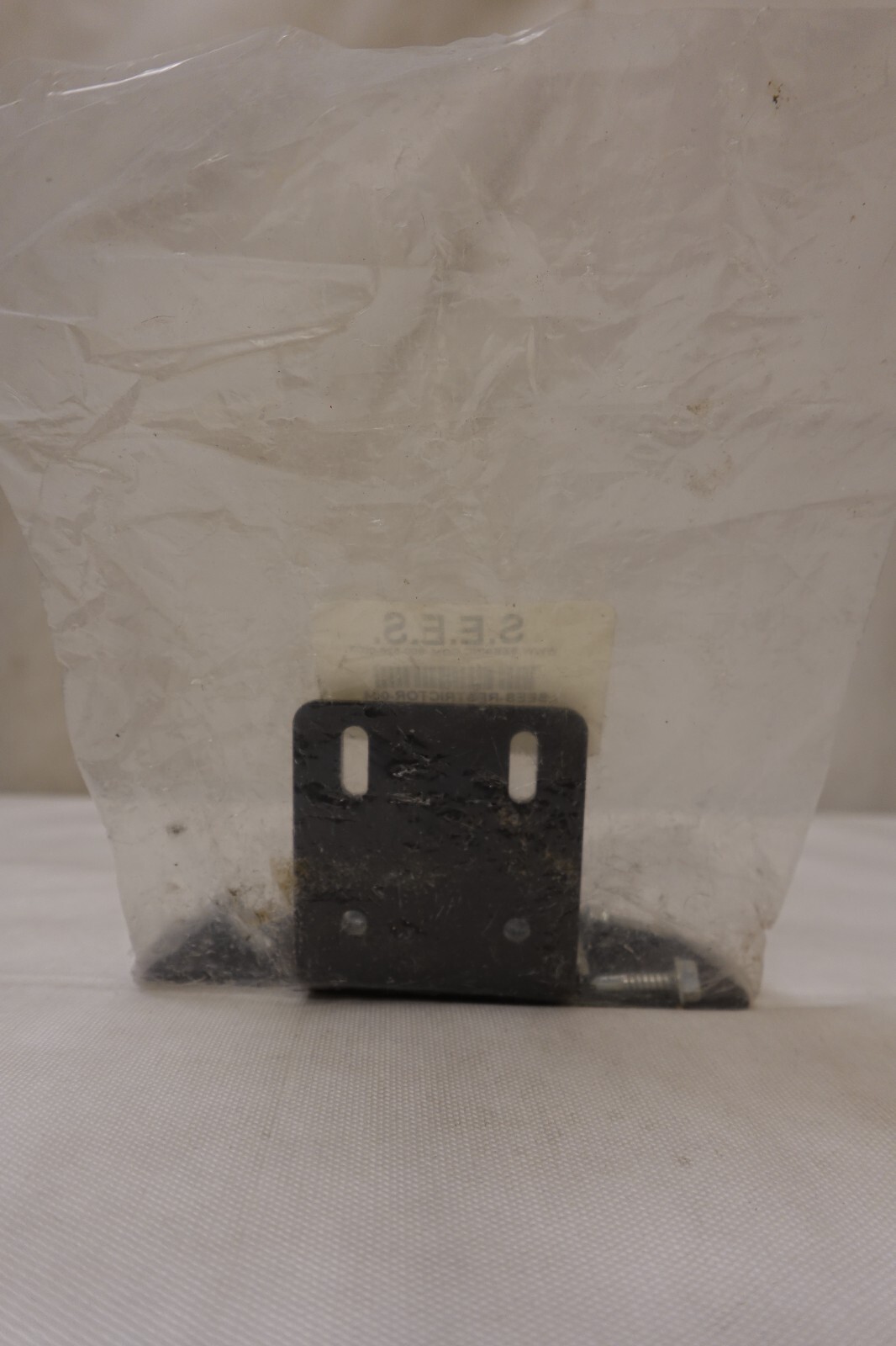 S.E.E.S. Elevator Door Restrictor Flag Black 004 – Large / SEES-RESTRICTOR-004