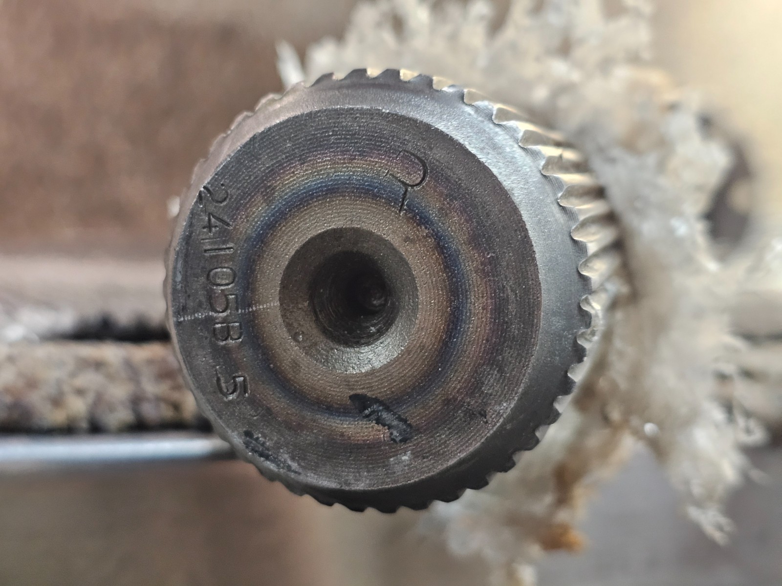 Meritor B110-9 45-inch Axle Shaft U9043 24105B.5 SIlver, 8-Bolt Hole Steel