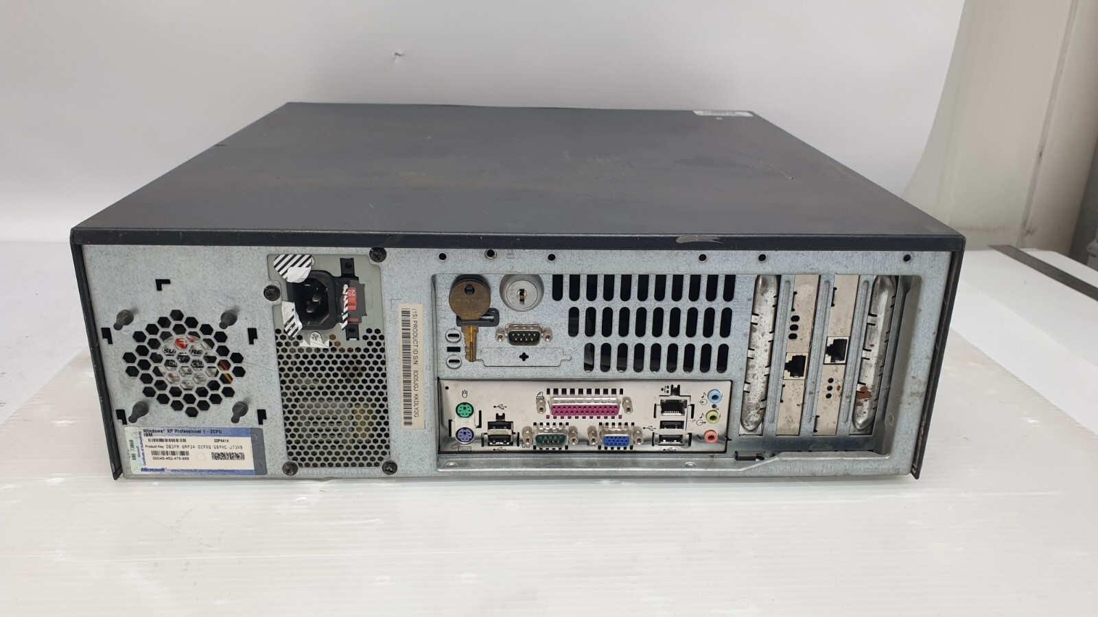 APPLIED MATERIALS IS&T IBM NetVista 8305-JGJ Desktop PC