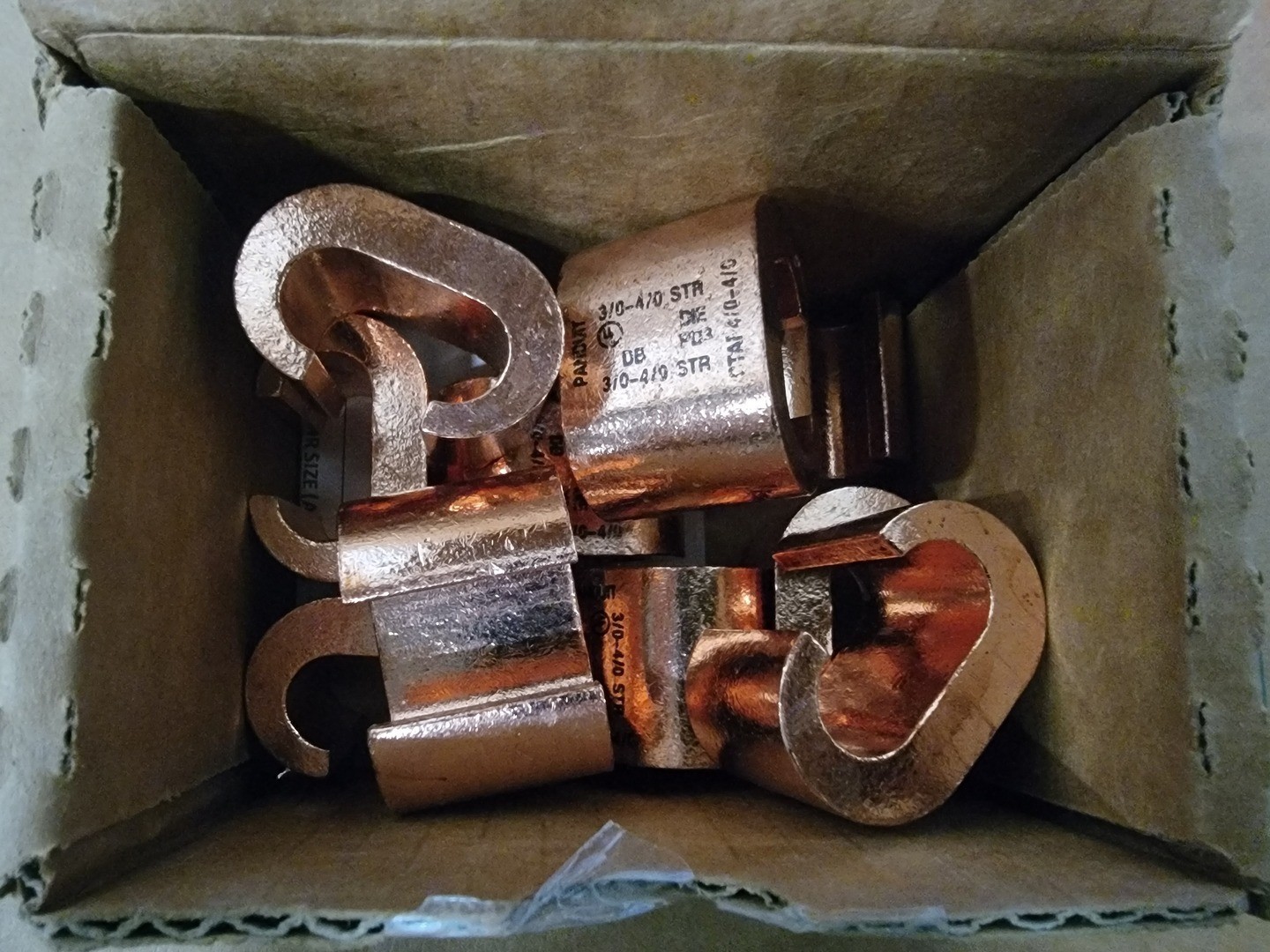 SURPLUS NEW PANDUIT CTAP4/0-4/0-X Copper Compression C-Type Tap (Box of 10)