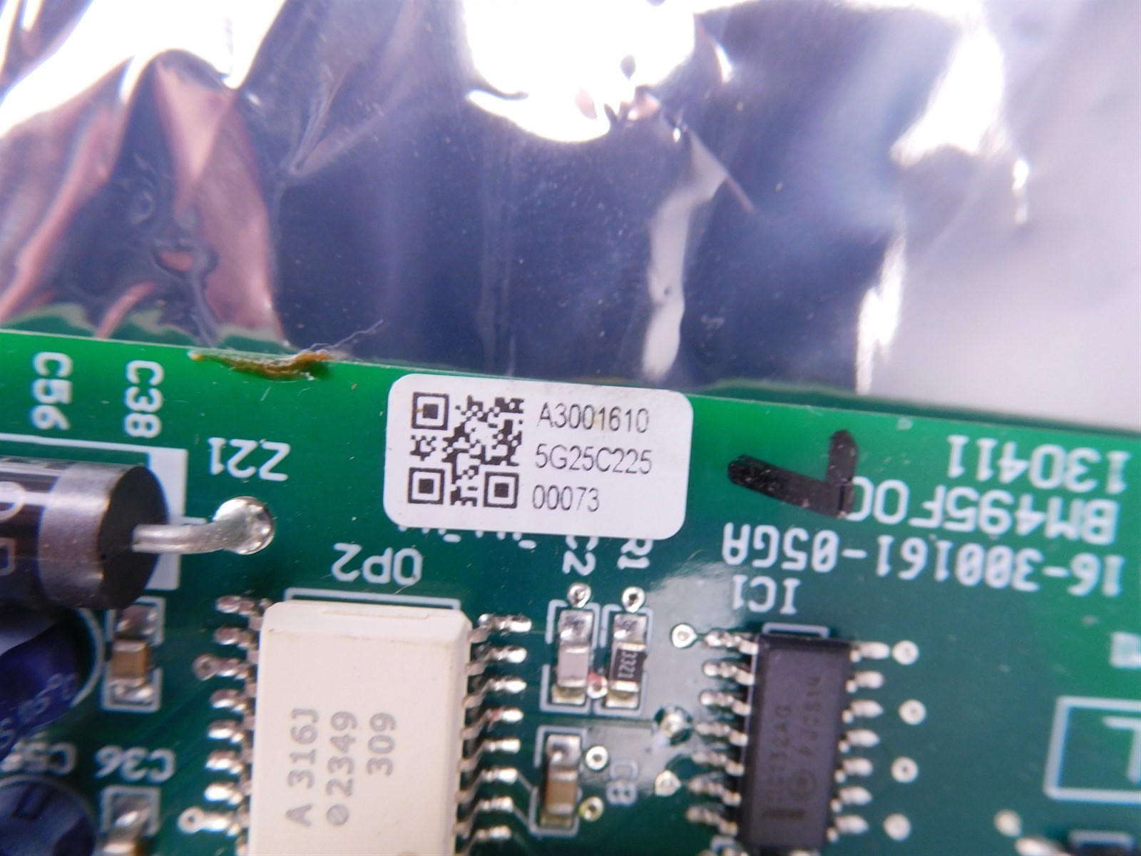 Volza BM495F00 027MF049500 UNINTERRUPTIBLE POWER SUPPLY Circuit Board (092525)