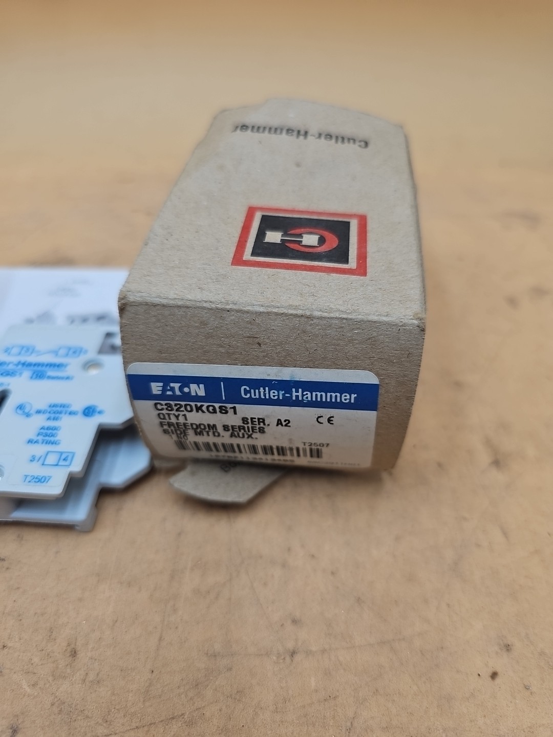 Eaton Cutler Hammer C320KGS1 FREEDOM SERIES SIDE AUX CONTACT
