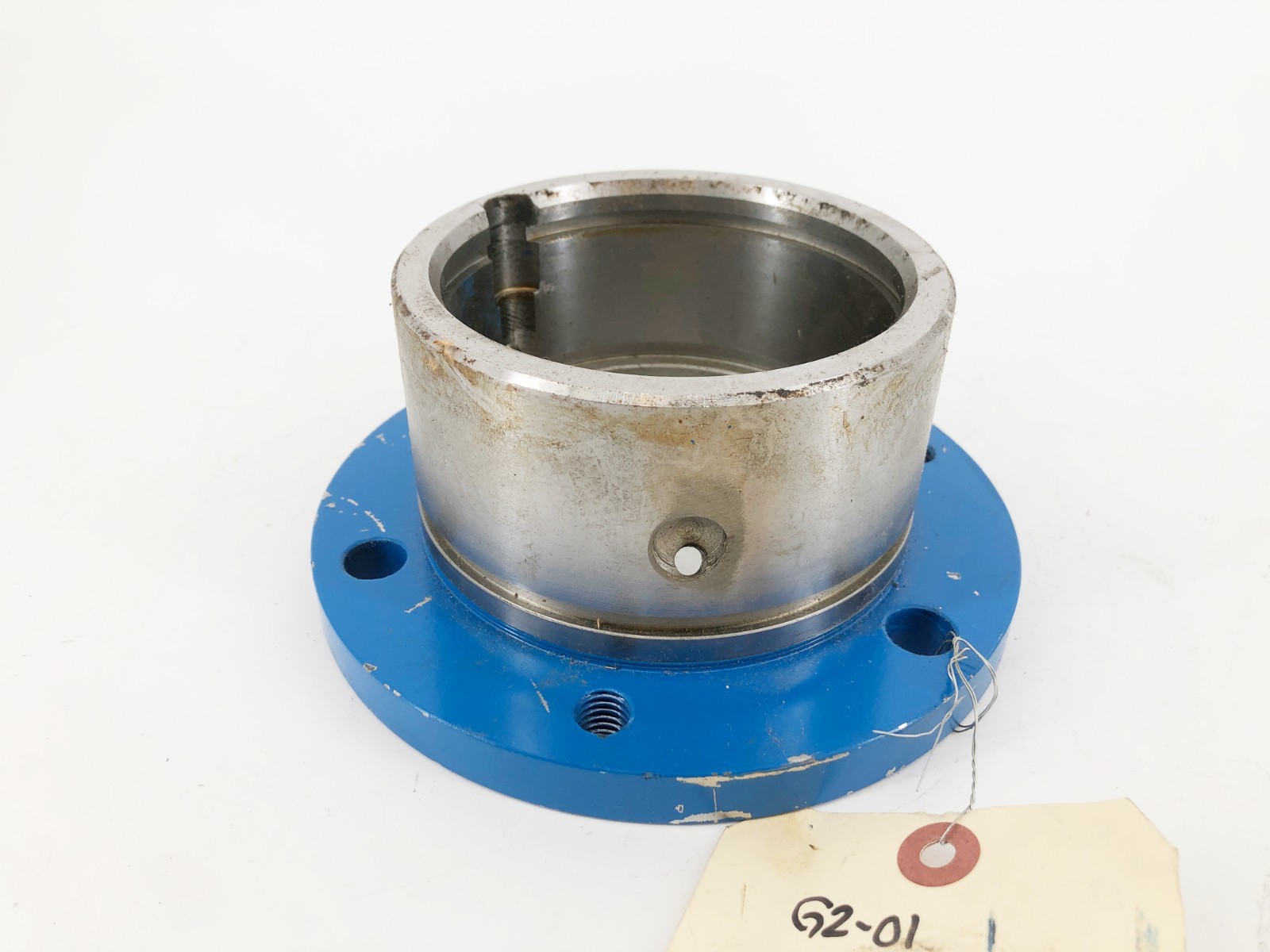 New D04872A-1000 Bearing Housing for Goulds 3196MTX Iron – No Box
