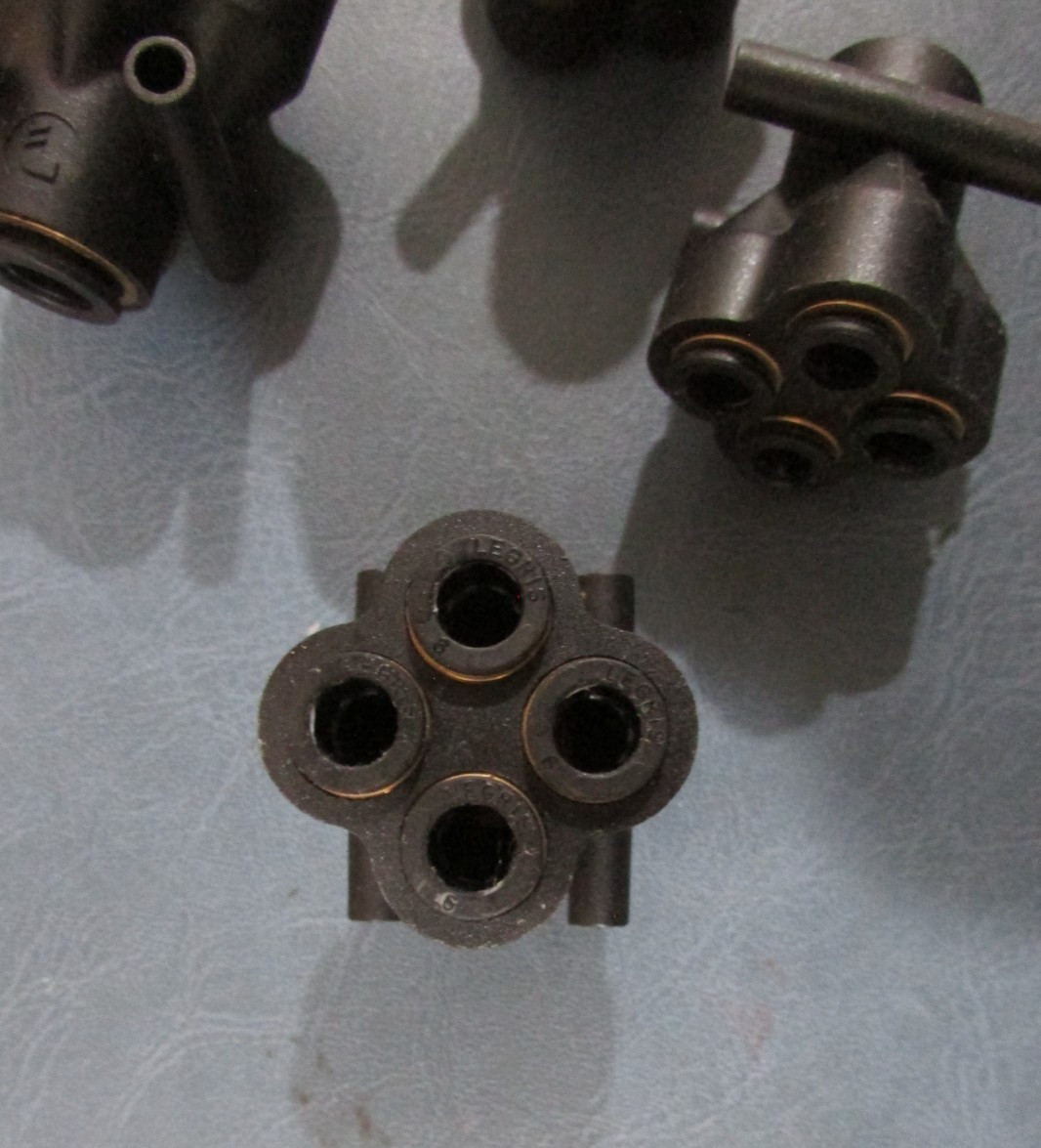 McMaster.Carr 5225K34 CIP 4 into connector Lot of 4