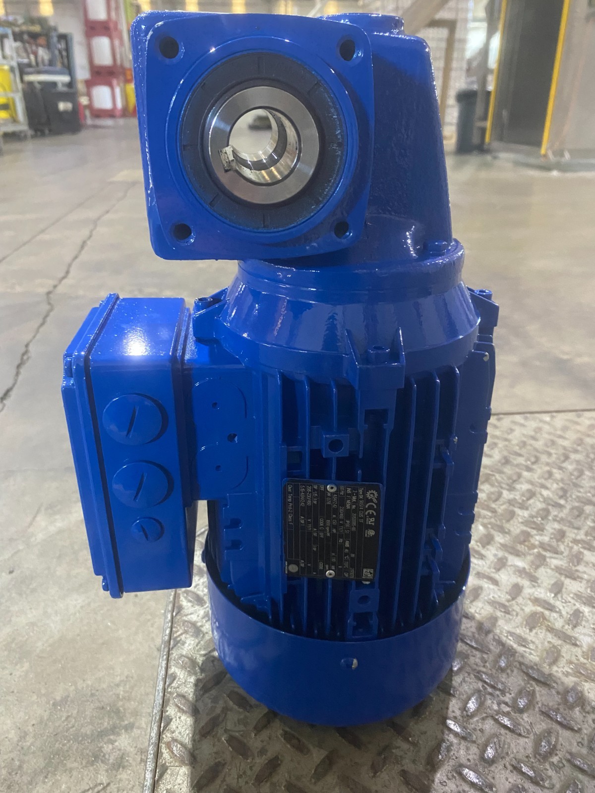 NORD SK 1SM50AZB-90S/4 CUS TF 1.5HP Gear Motor 230/460V 3-Phase 332RPM 5:1 Ratio