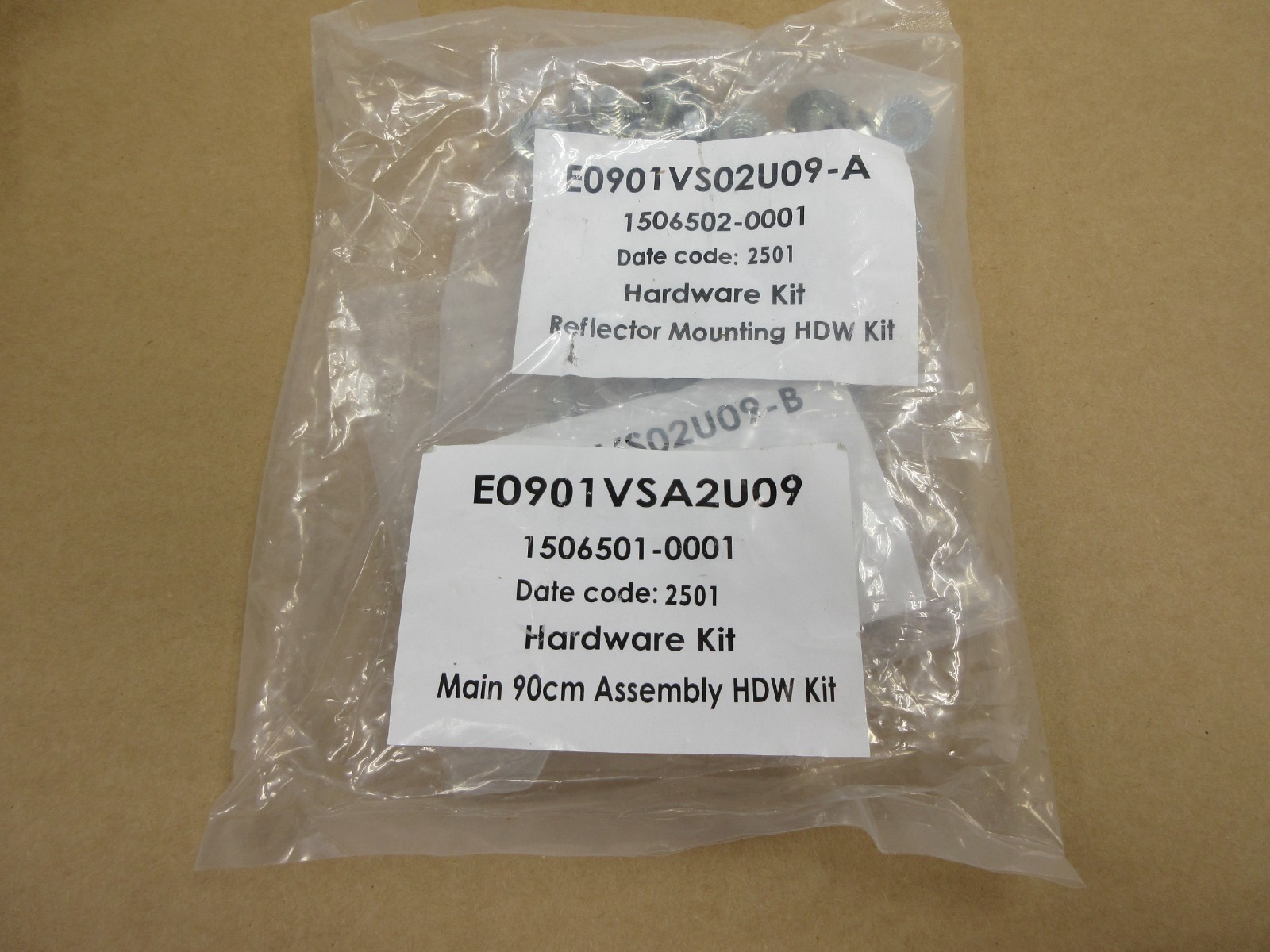 GRAY E0901301-01 TA SATELLITE MOUNTING NEW (P163)