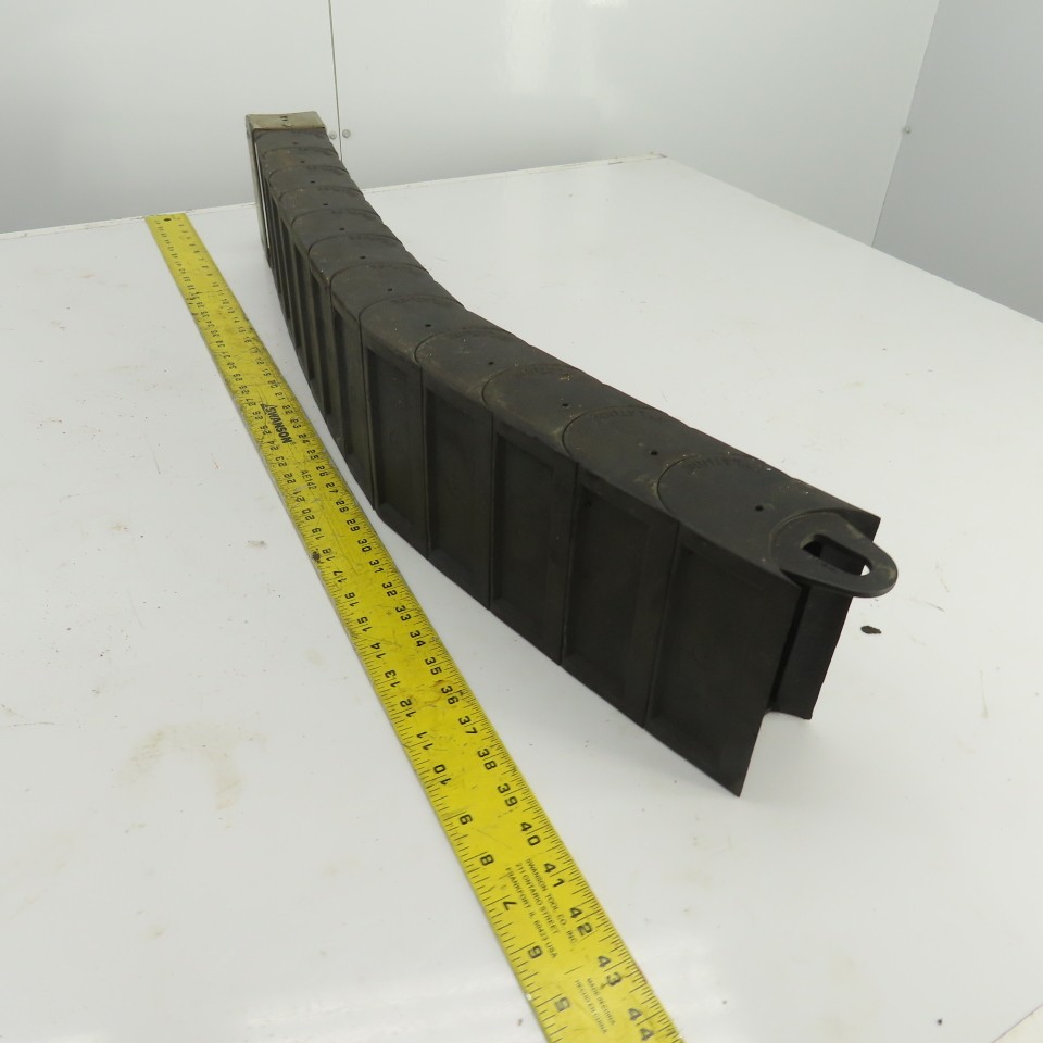 Nylatube 35-1/2″ OAL Enclosed Cable Carrier Energy Chain 5-1/8″ x 2-1/4″ ID