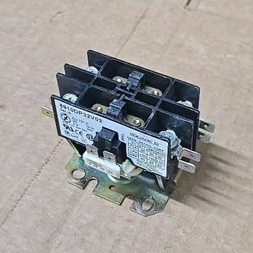 Square D 8910DP32V02, Contactor, 2 Pole-Open Type, 30 FLA @ 277-600V~ 120V~ 60Hz