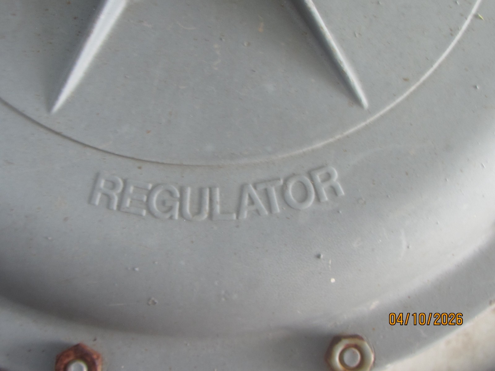 EQUIMETER GAS PRESSURE REGULATOR Type 122-12. 1 1/2″ female threads. Used.