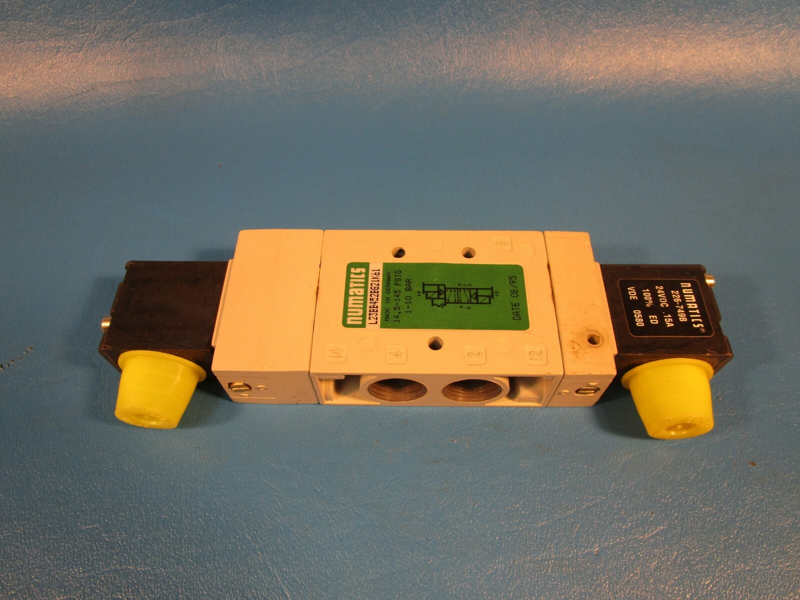 Numatics L23 BB452BG21K61, Solenoid Air Control Valve w/ Two 226-749B Solenoid