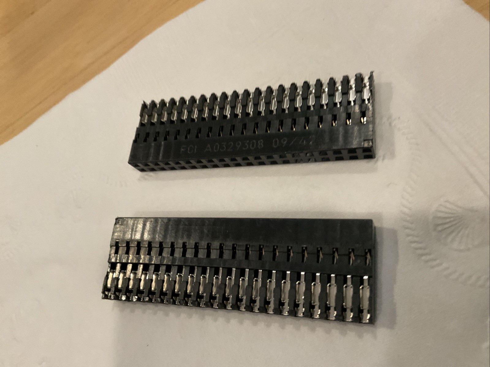 AMP FCI A0329308 2/20 tray of 35