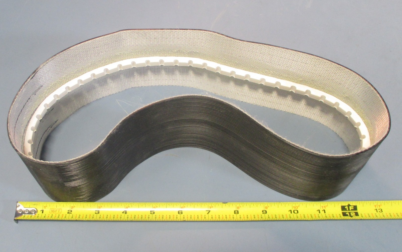 Lot of 2 Midwest Rubber N111916 3-1/2″ x 31″ Long Spined Belt NWOB