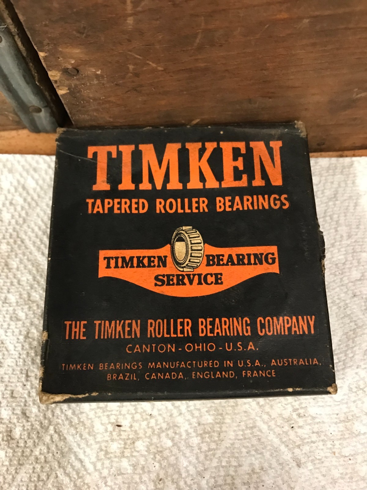 NEW IN BOX! TIMKEN TAPERED ROLLER BEARING CUP 374