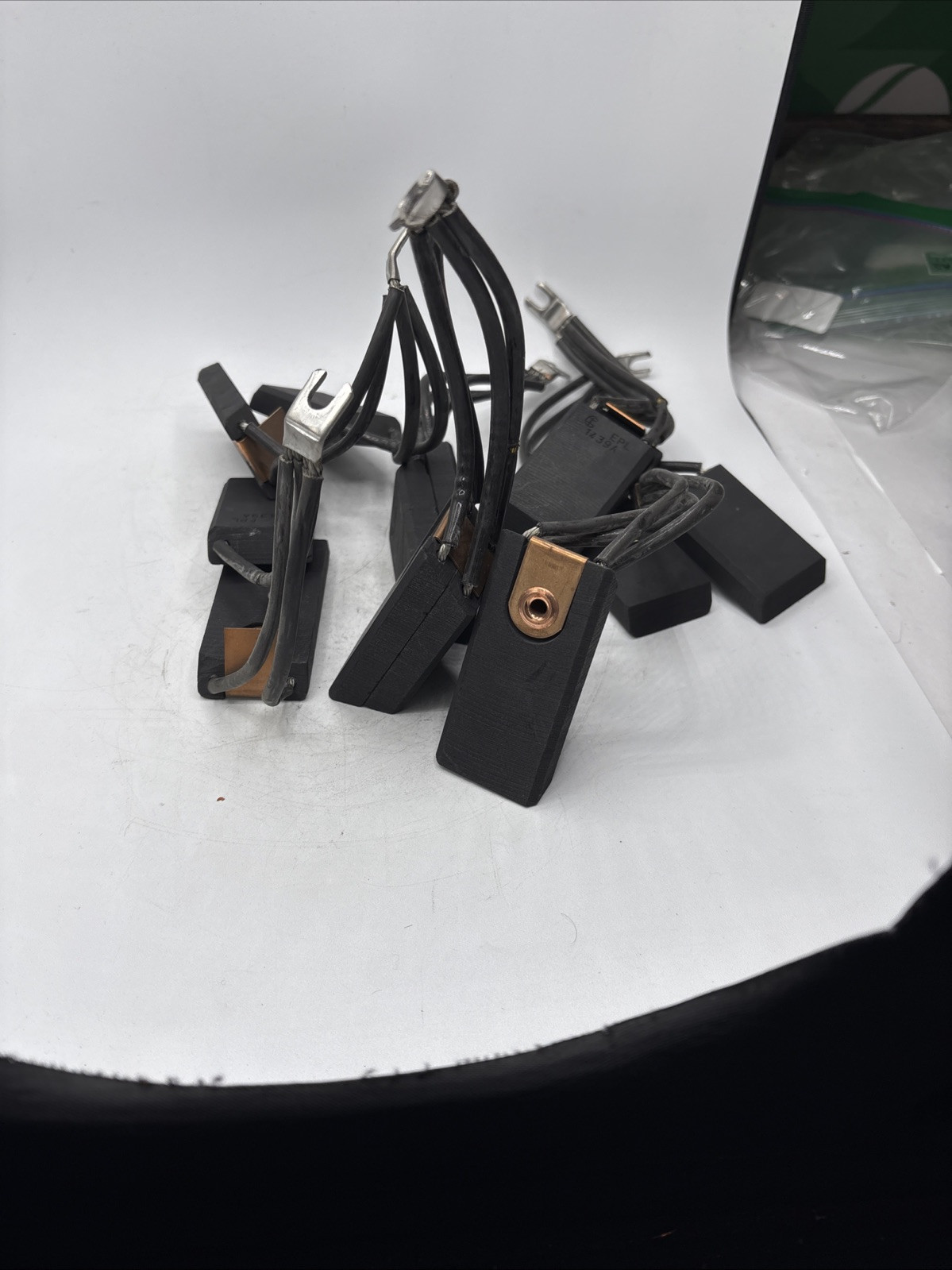 Carbon Brush Pair 3-1/4X1-1/2X1/2 And 2-3/4X1-1/2X1/2 In One Connection Lot Of 7