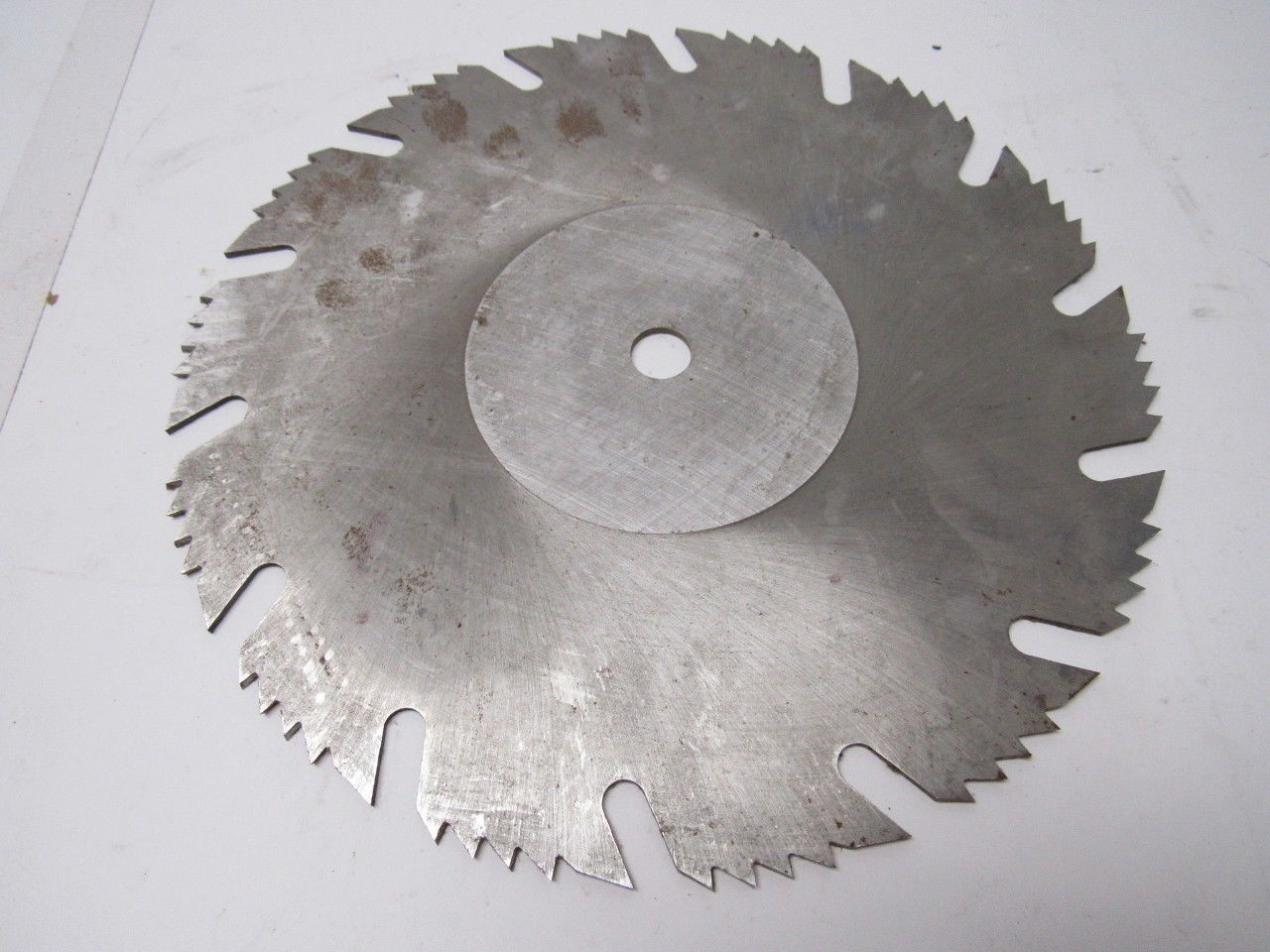 The Blade MFG. CO. 10″ Dia. 70 tooth 5/8″ arbor hole wood cutting saw blade