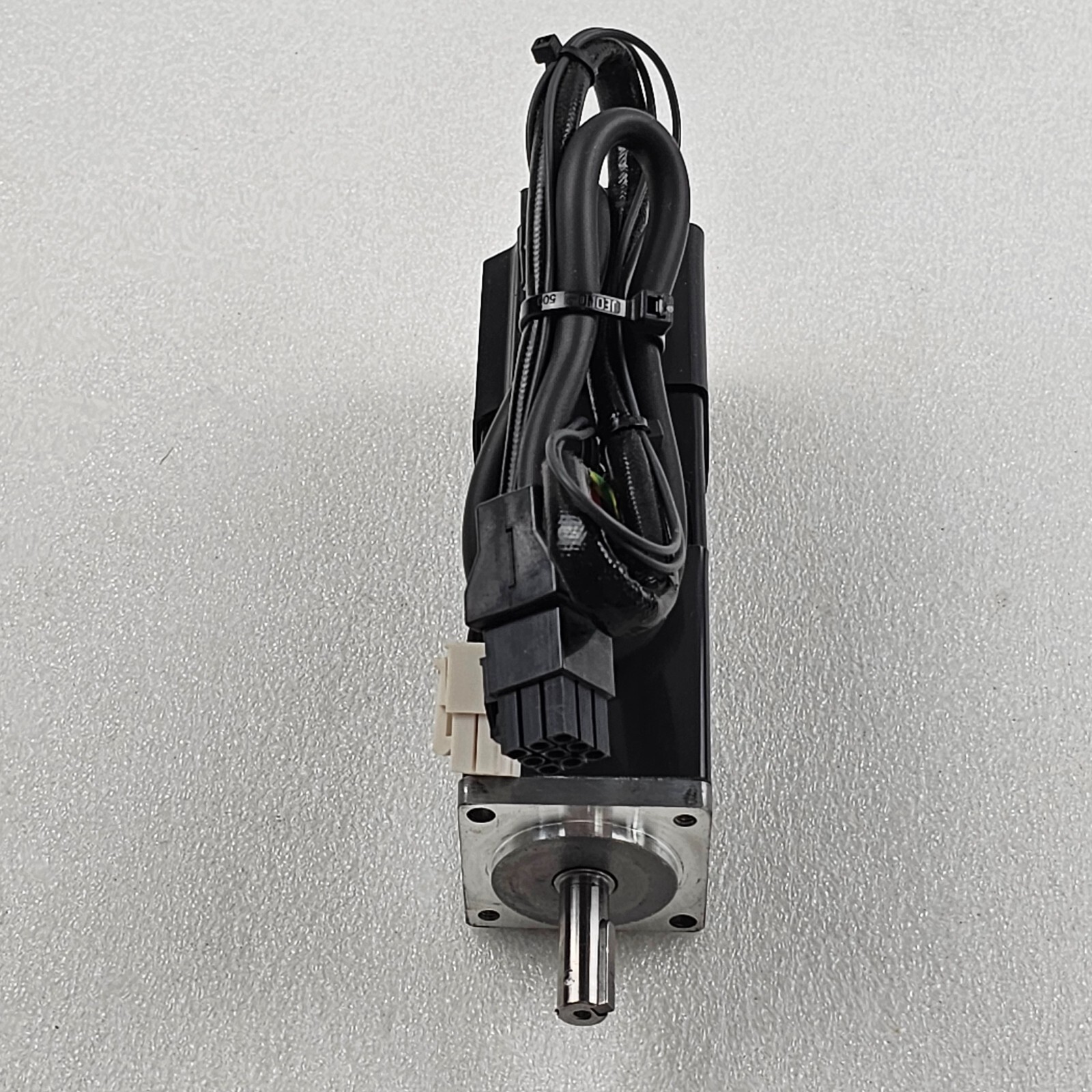 MITSUBISHI AC SERVO MOTOR HC-MFS13B