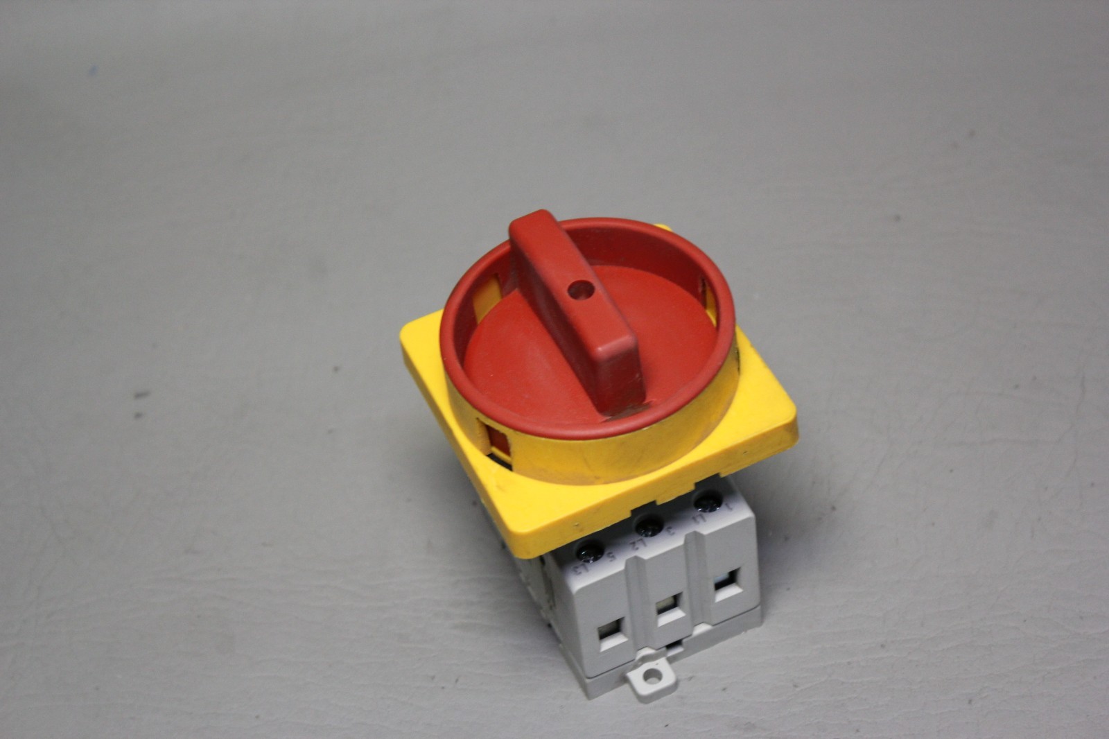 ALLEN BRADLEY DISCONNECT SWITCH 194E-E25-1753 SER. B