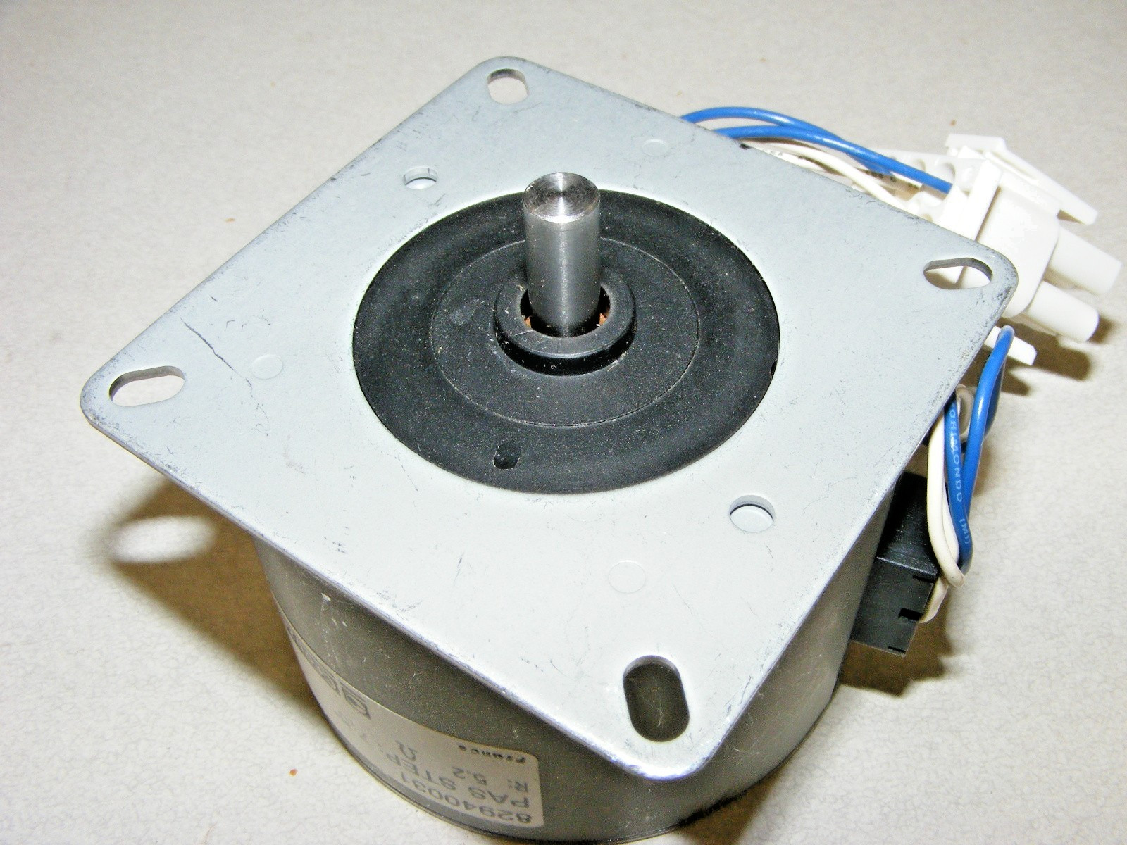 C.P. Bourg 9431519 PAPER STOP ADJ STEP MOTOR , Crouzet 82940031 (a76)
