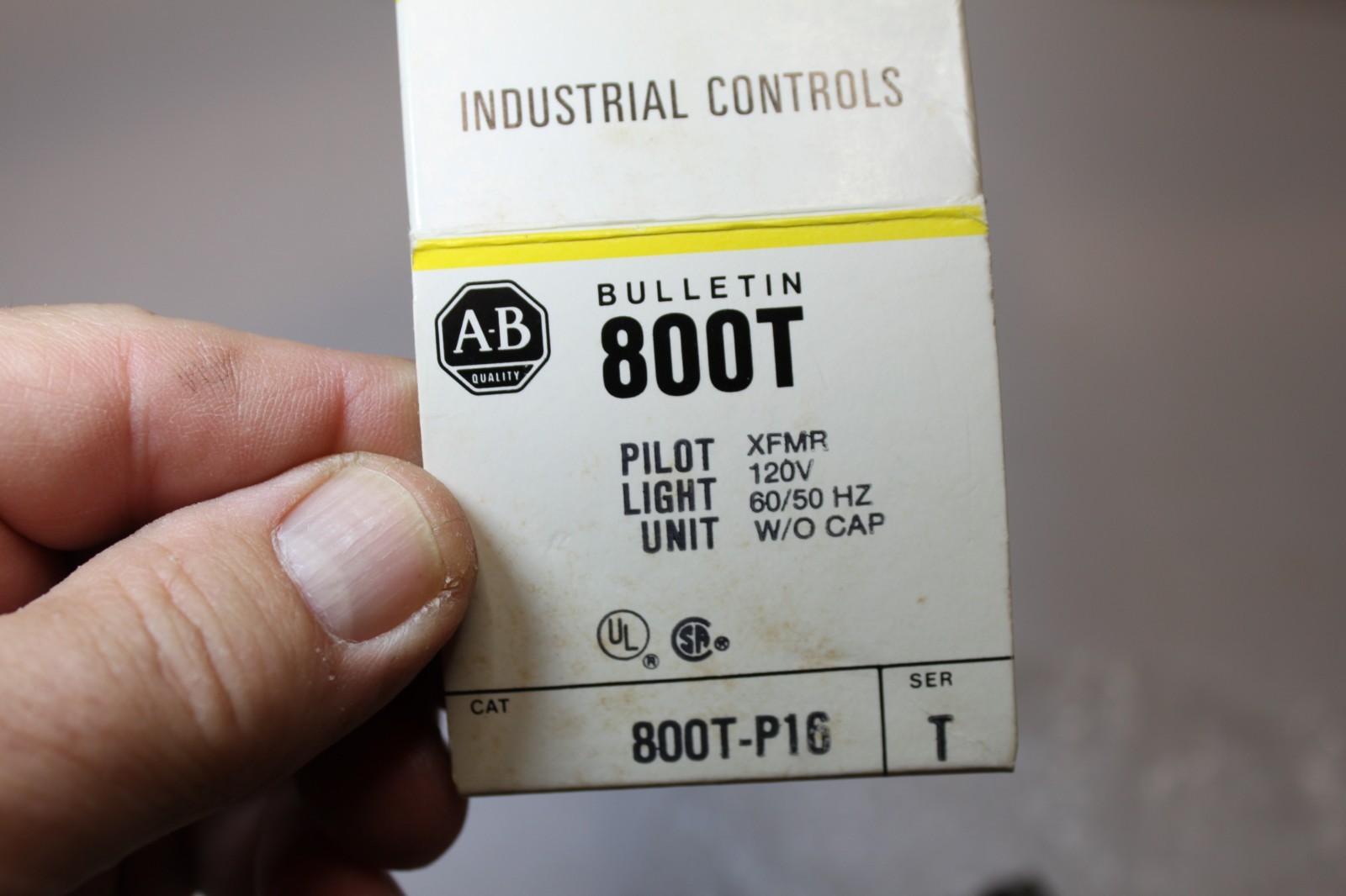 Allen Bradley A-B 800T-P16 Amber Pilot Light 800TP16 120V NIB NEW