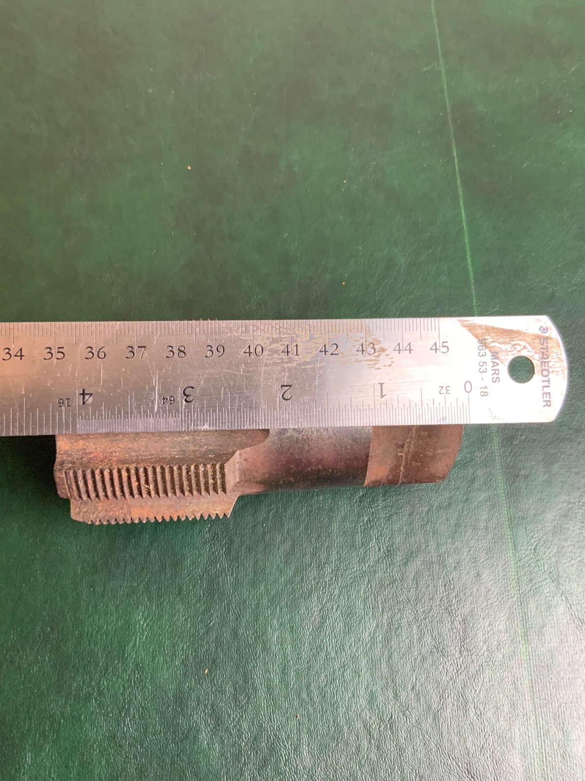 HIGH SPEED STEEL PLUG TAP 7-FLUTE 2-1/4″-12 THREAD 4-1/2″ OAL