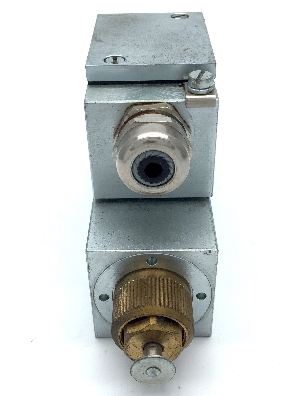 WANDFLUH WKZ45-100-M195 Solenoid Coil AEXI4Z60b-100/T6-Z444 Valve