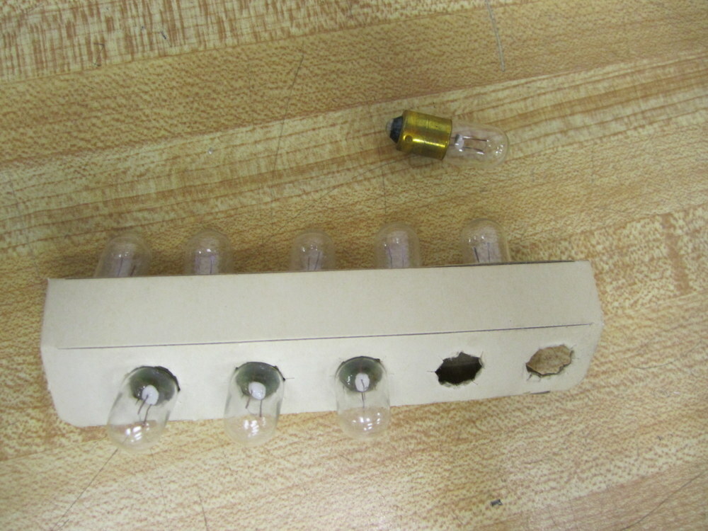Chicago Electric 43 Miniature Lamp Bulbs (Pack of 9)