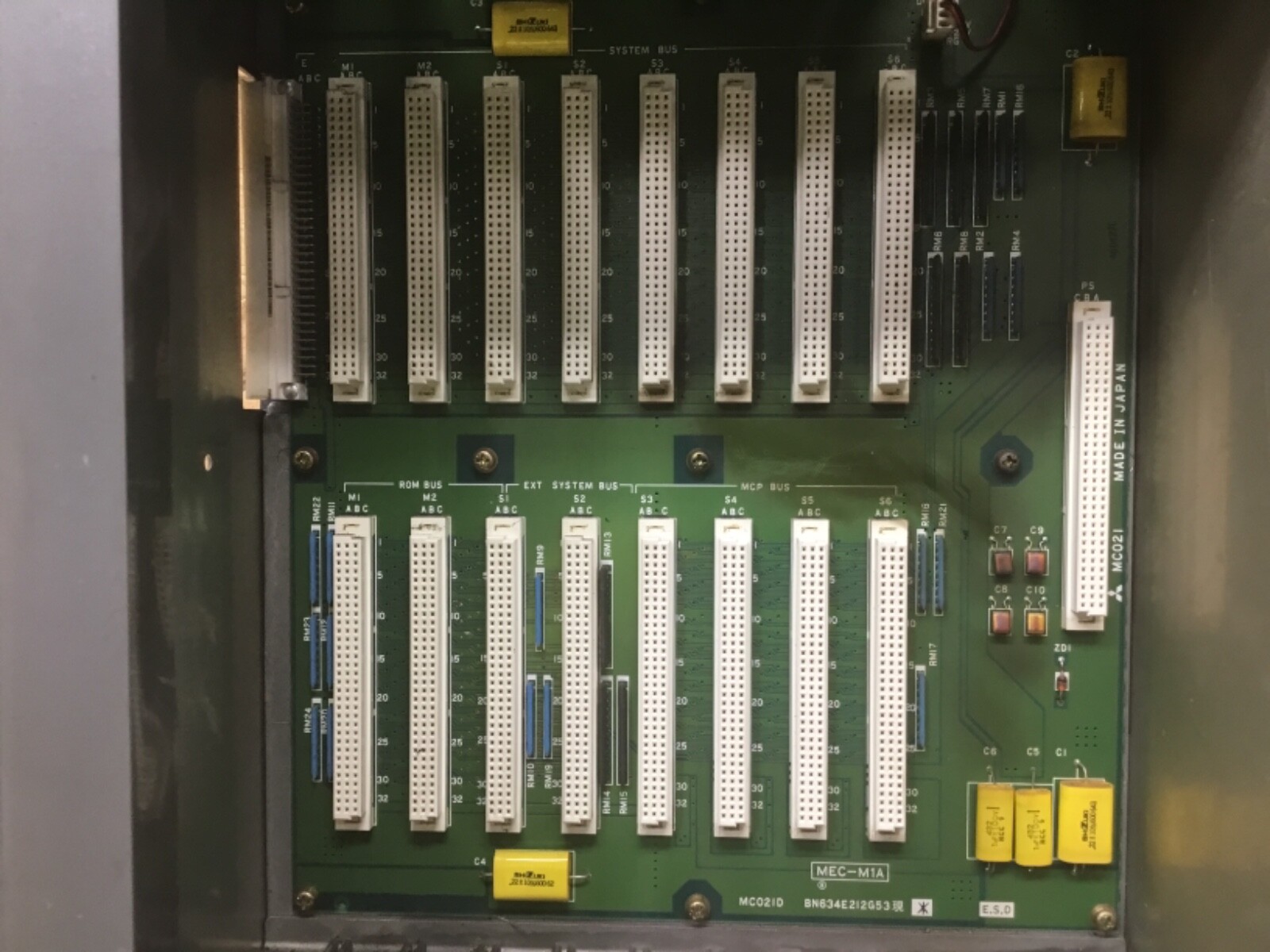 MITSUBISHI FCA320HWM2-1 NUMERICAL CONTROL SYSTEM RACK MC021D #04D28PR5*IM