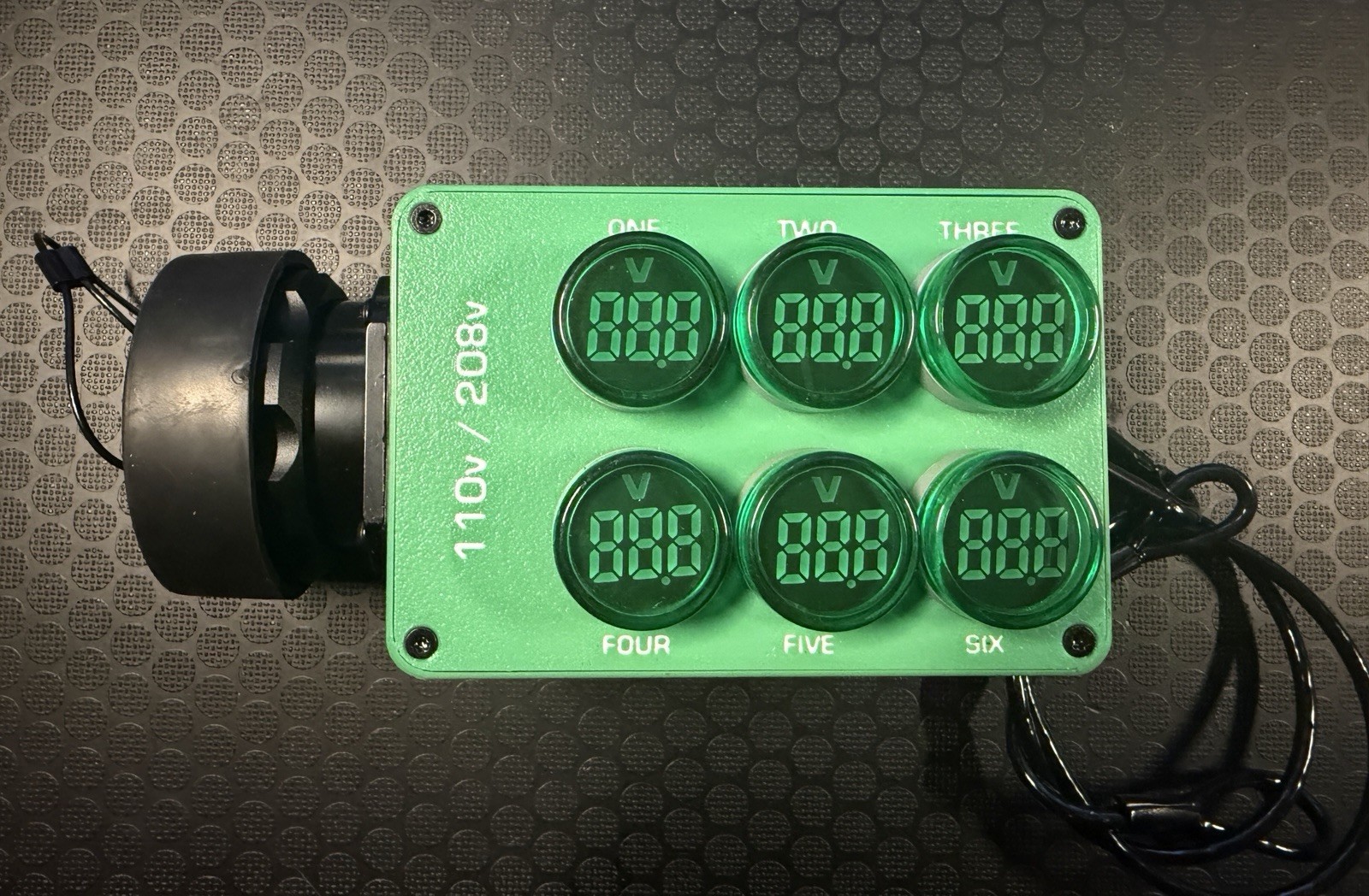Six Circuit 110v/208v Socapex tester.