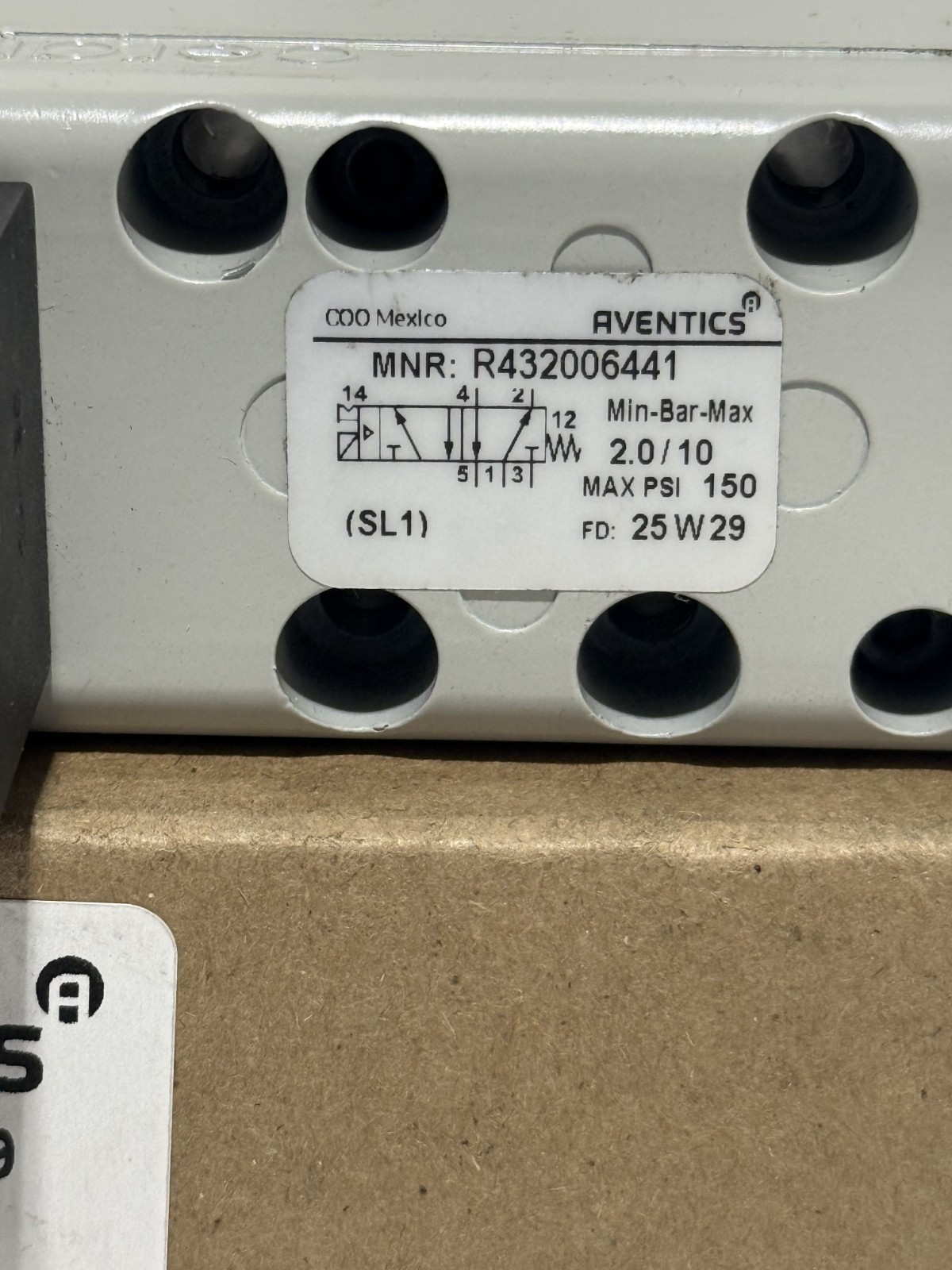 Aventics R432006441 Ceram Valve Size 1 Solenoid 24VDC GT-010061-03940 Rexroth Ne