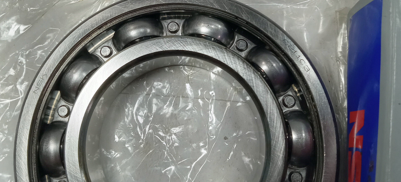 1 NEW NSK 6211C3 RADIAL DEEP GROOVE BALL BEARING NIB ***MAKE OFFER***