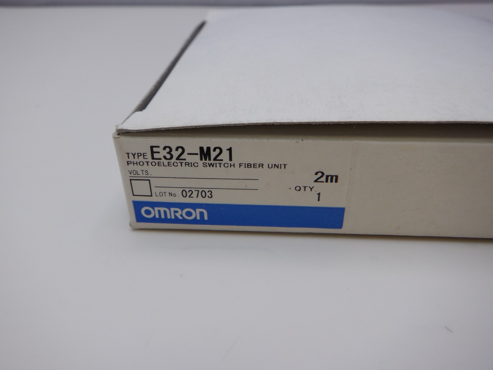 Omron E32-M21 Photoelectric Sensor new