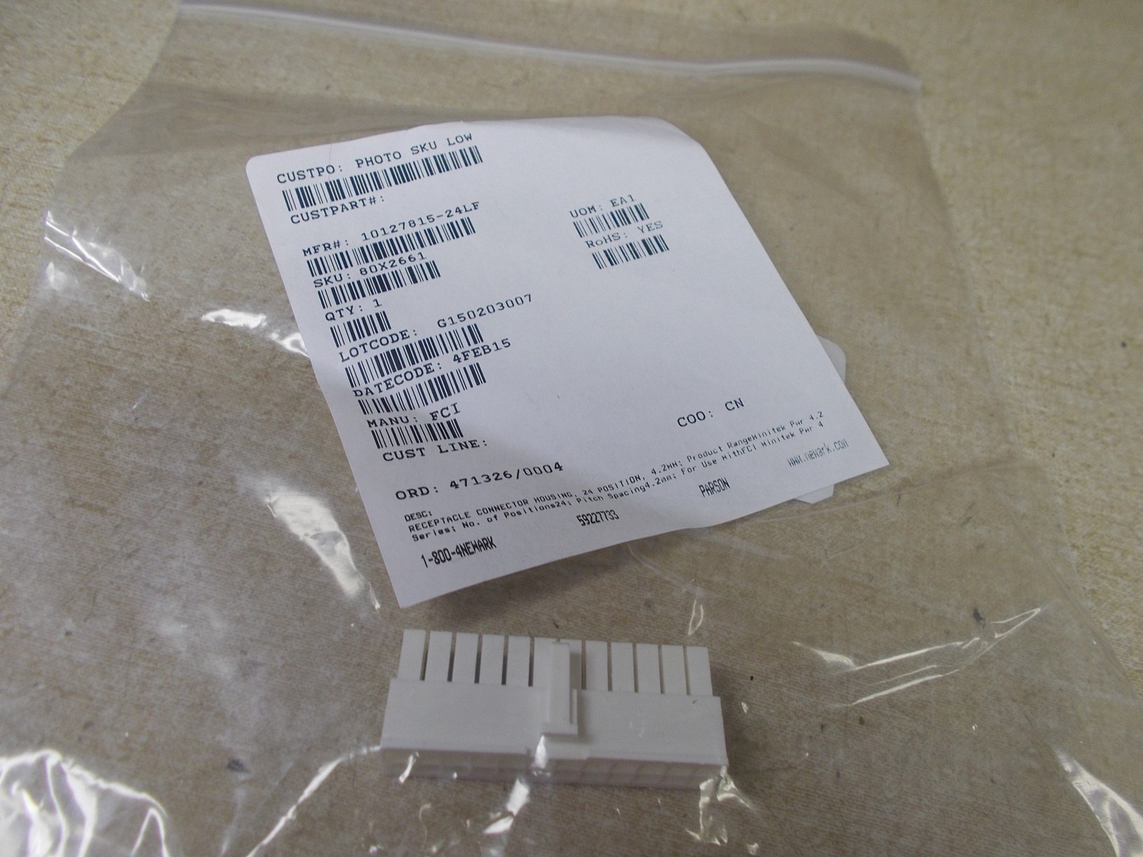NEW FCI 24-Position Connector 10127815-24LF *FREE SHIPPING*