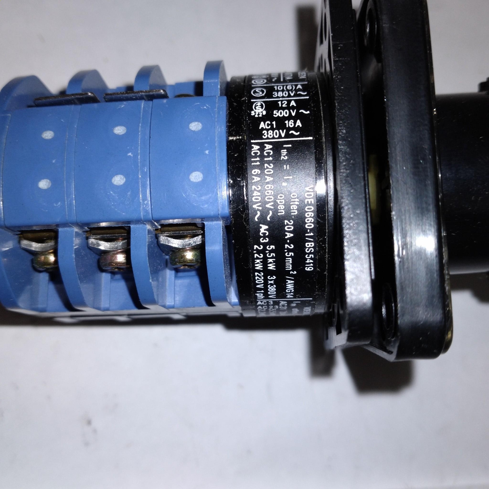 KRAUS & NAIMER A007-621 E C10 L25734/01 VDE0660-1/BS 5419 6-20A 240-660V