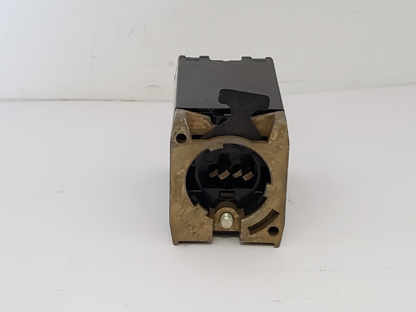 CUTLER HAMMER E22L120N TRANSFORMER UNIT 110/120V 50/60HZ SERIES A1 NNB